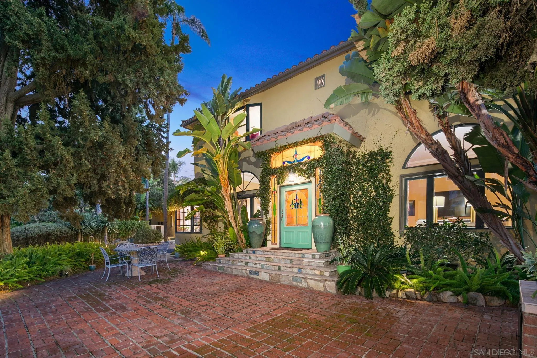 https://cdn.realtyfeed.com/cdn/127/260004677/971101c4a3a9ff40074d15e2be555268.webp