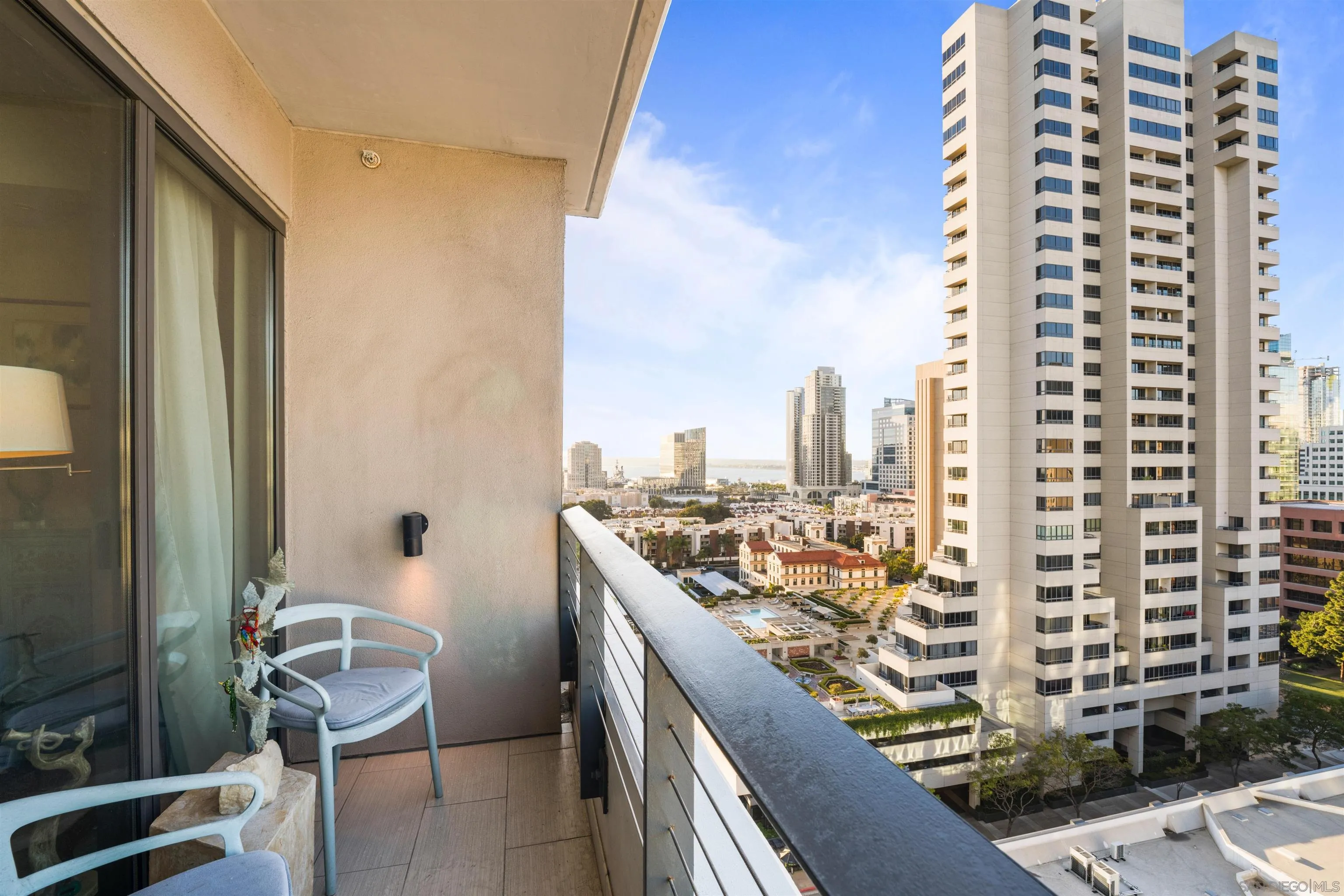 https://cdn.realtyfeed.com/cdn/127/260004678/b0fadda1bb33b8ce2362dea0ee7c982a.webp