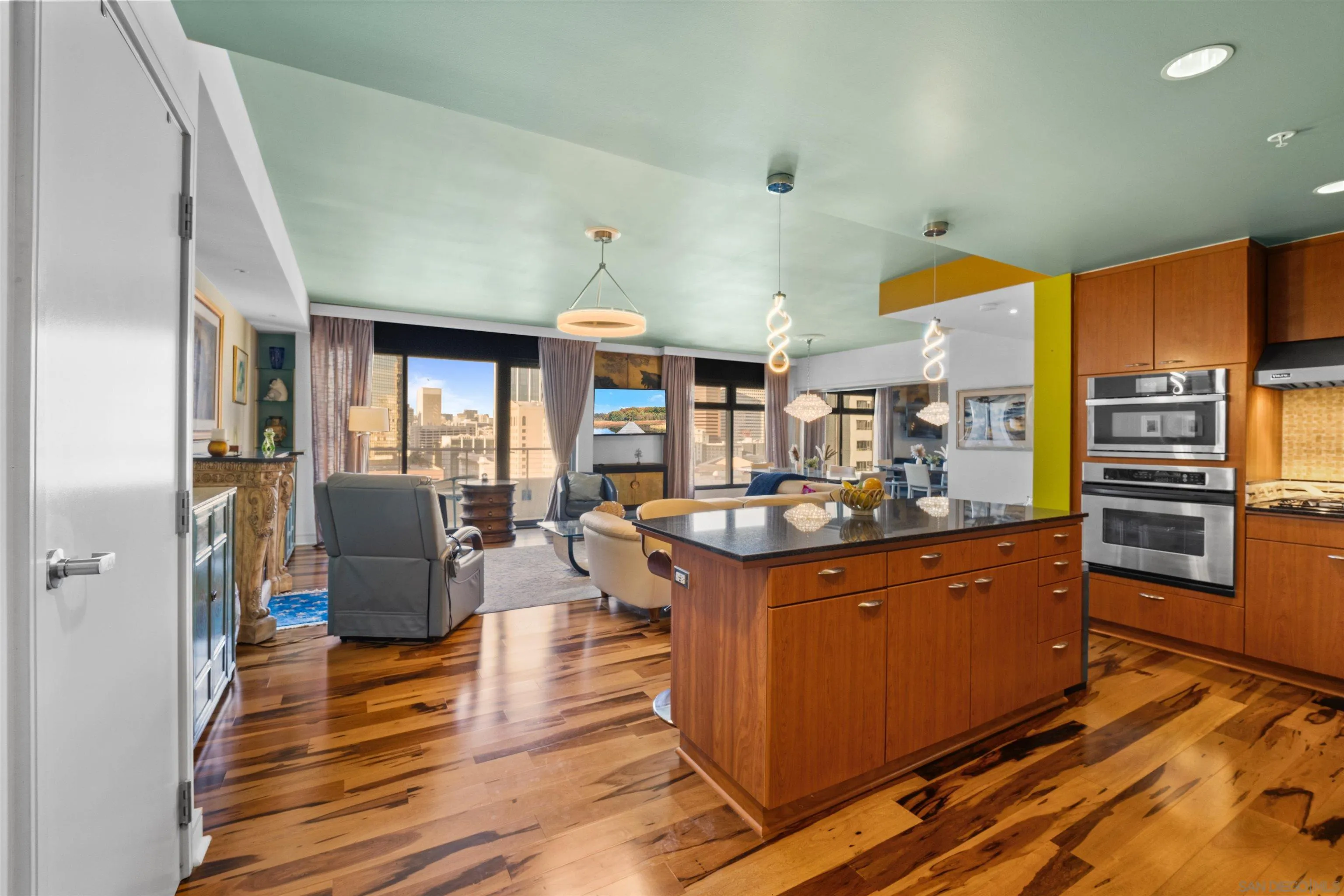 https://cdn.realtyfeed.com/cdn/127/260004678/d694047f32557a97283975c0f225c16e.webp