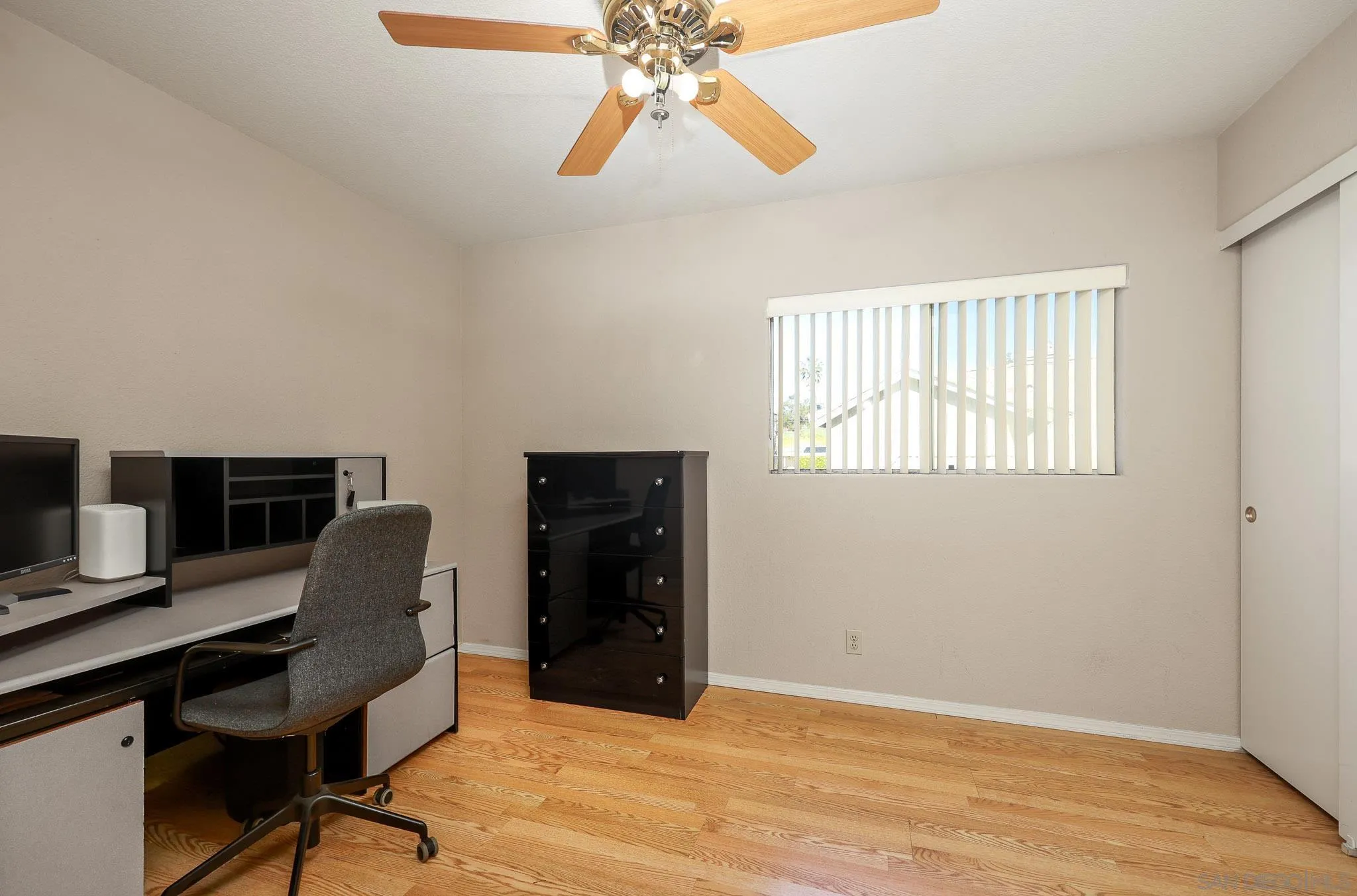 https://cdn.realtyfeed.com/cdn/127/260004685/090efb4c662729e17bc22f24389f2920.webp
