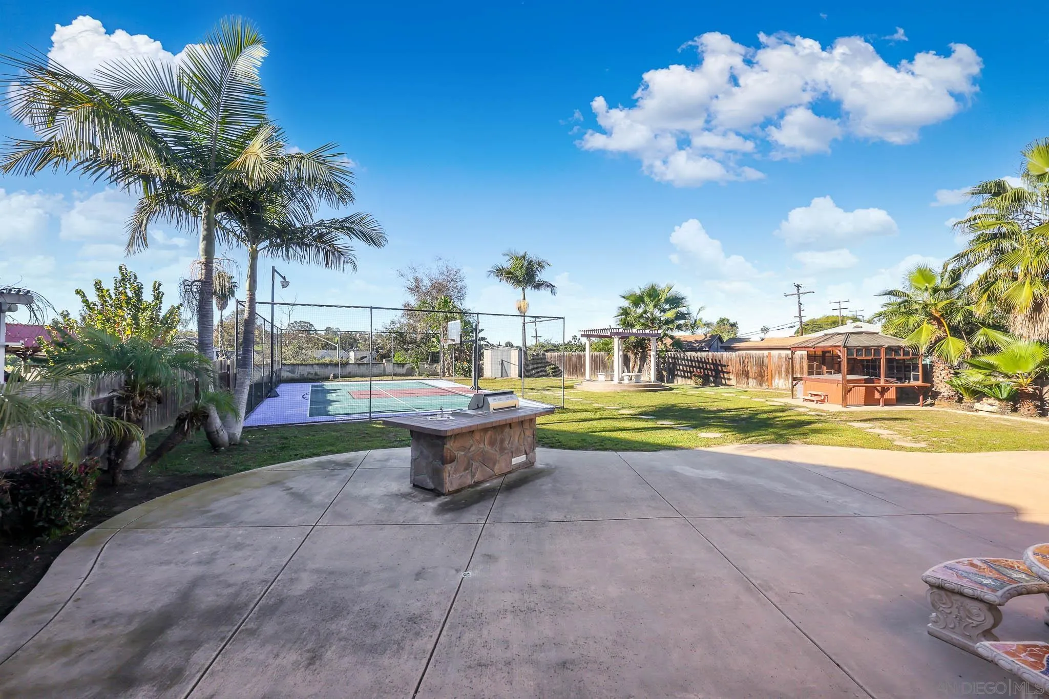 https://cdn.realtyfeed.com/cdn/127/260004685/33d06bcb74c4307b3f6b96a5578d8642.webp