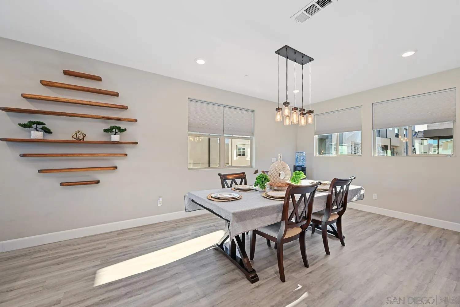 https://cdn.realtyfeed.com/cdn/127/260004691/1a23596b314ebe76155e55e90da6fbf5.webp
