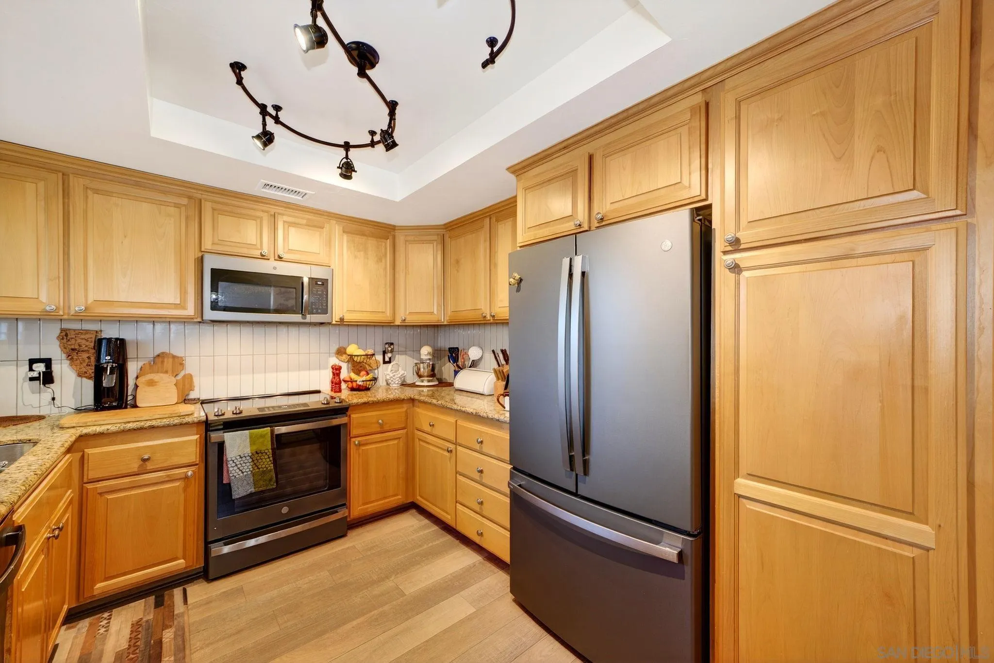 https://cdn.realtyfeed.com/cdn/127/260004693/42f51642cca788c70f2004f34b1ddf28.webp