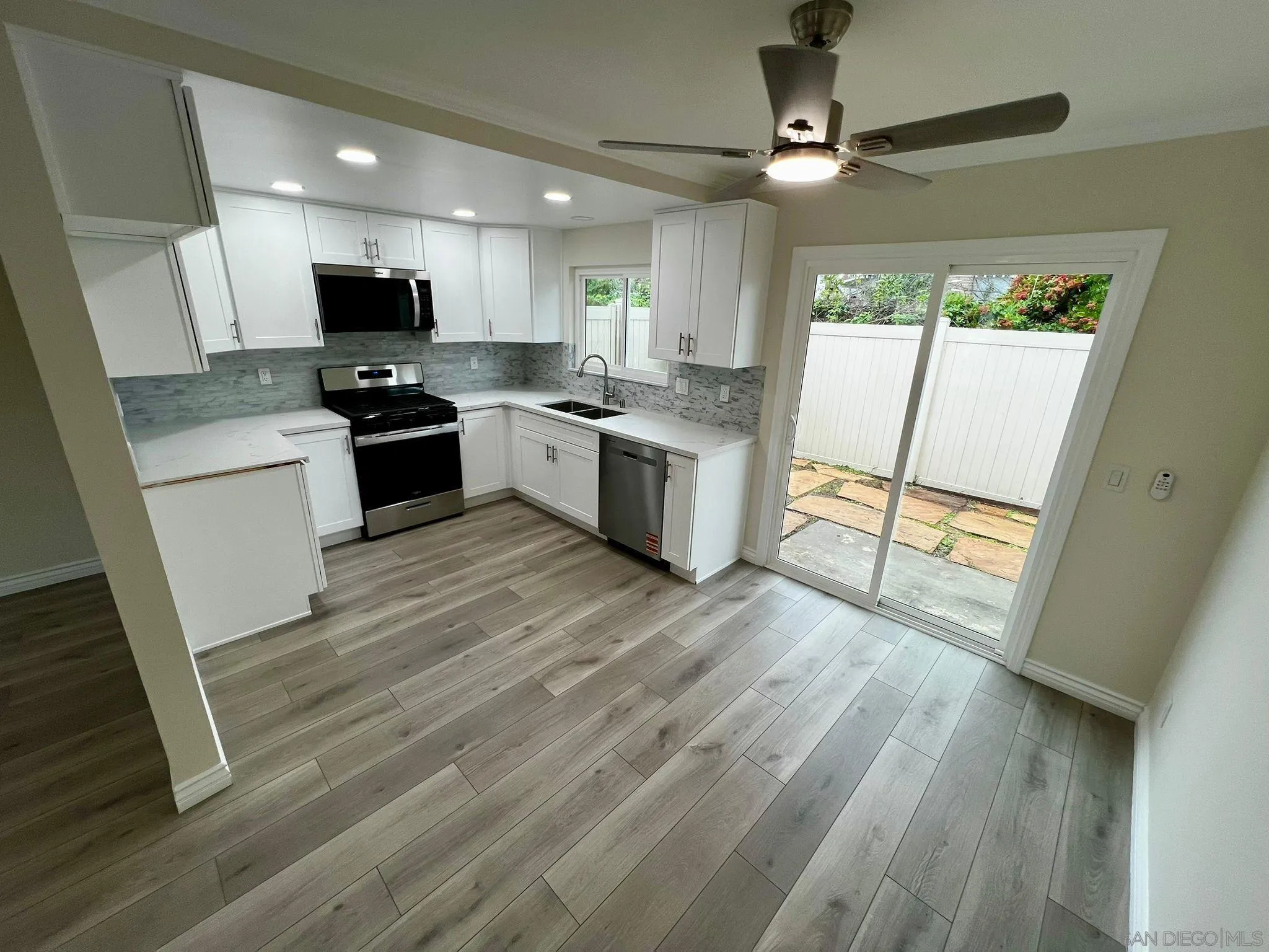 https://cdn.realtyfeed.com/cdn/127/2600047/68d079767c68e126e97469b220a16f4c.webp