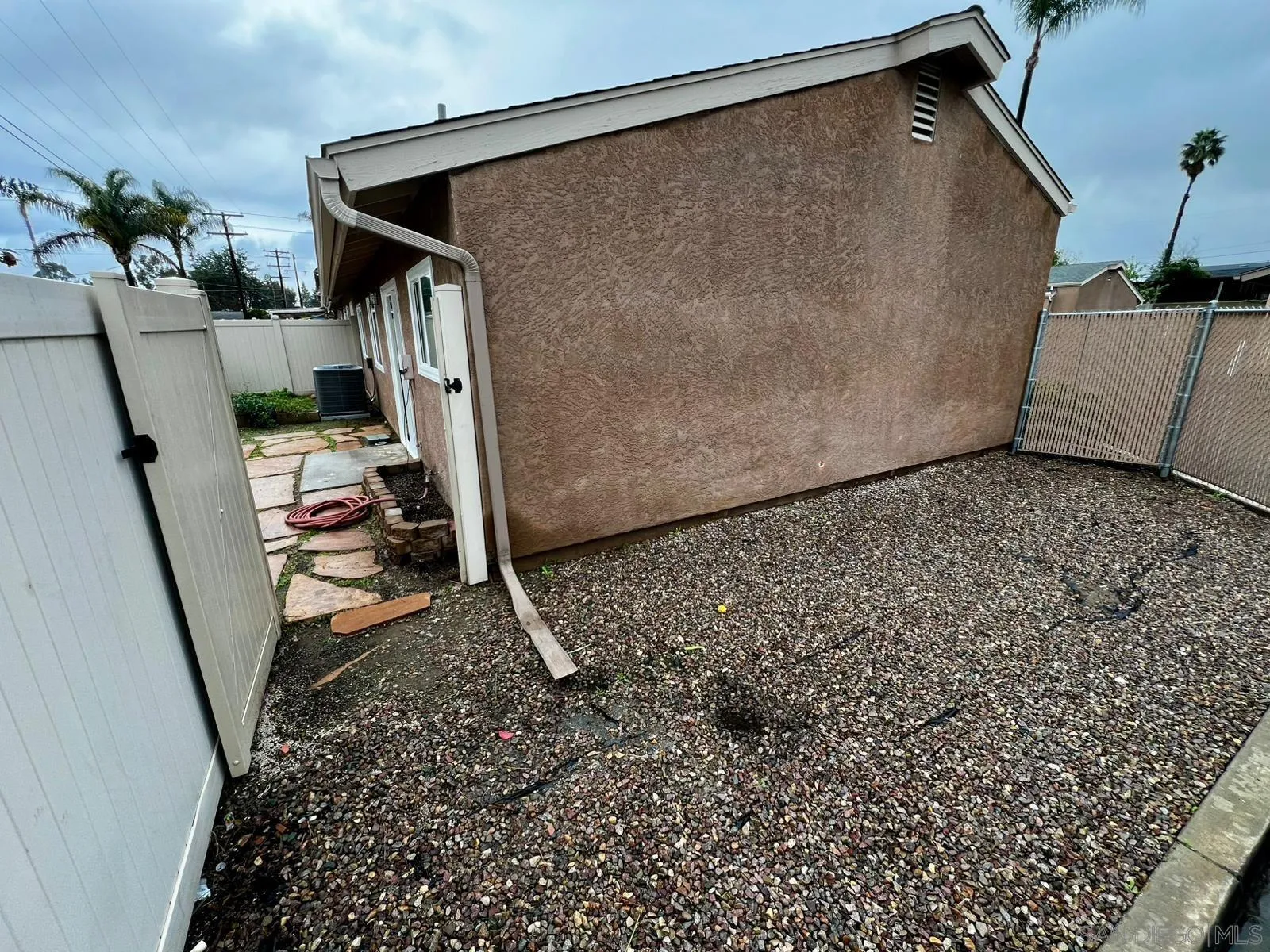 https://cdn.realtyfeed.com/cdn/127/2600047/a1d97cf38e789e9383a9c99cae21c4f4.webp