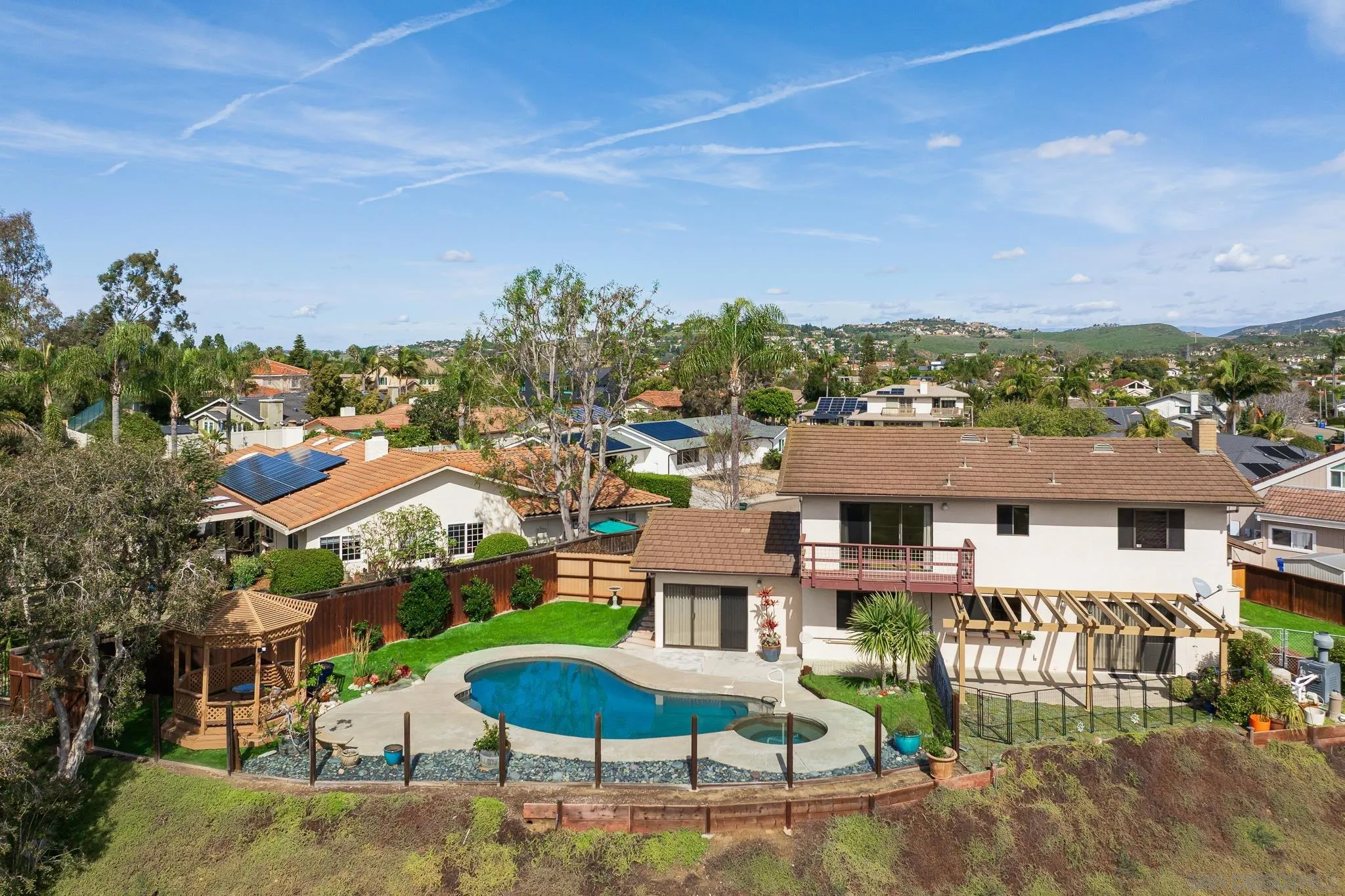 https://cdn.realtyfeed.com/cdn/127/260004702/edb01734747029f428c773edffce1e33.webp