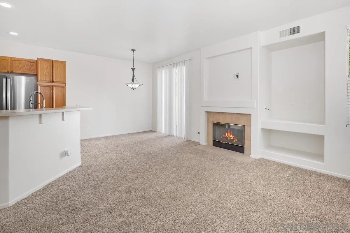 https://cdn.realtyfeed.com/cdn/127/260004705/1f8928cfd67c22c76bee0c05111a9da0.webp