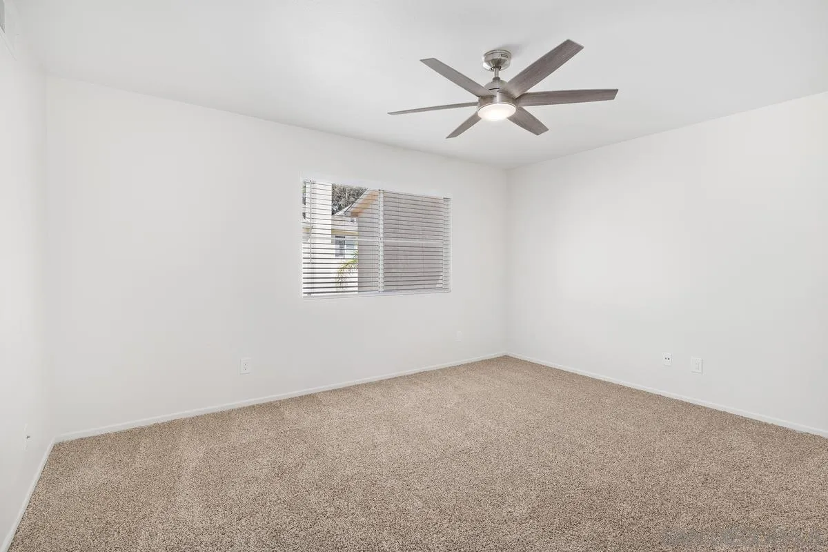 https://cdn.realtyfeed.com/cdn/127/260004705/8639a9c2a461601d5c23a75eafc552fb.webp