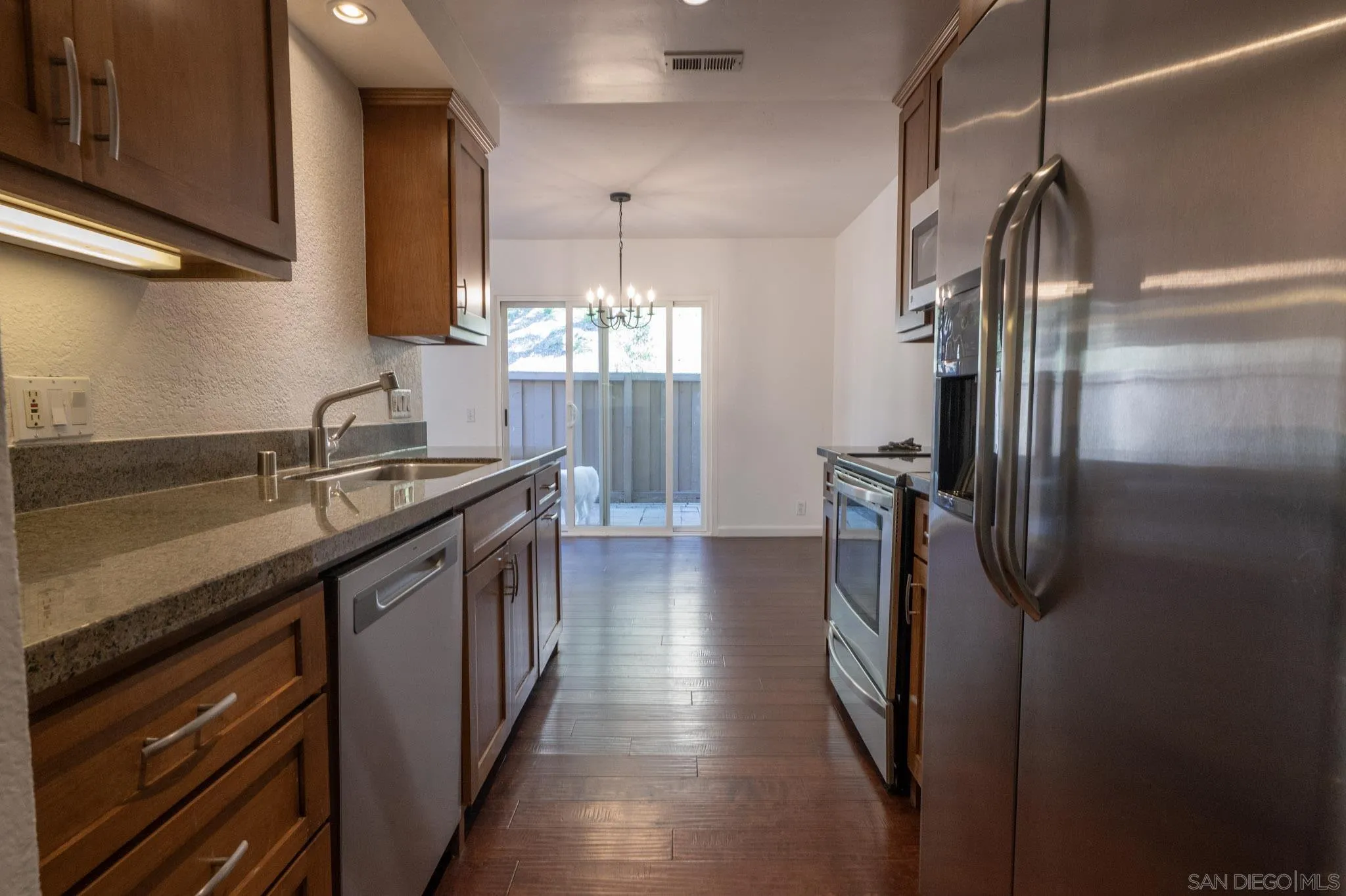 Photo #5: 260004713 Listing: Photo #5