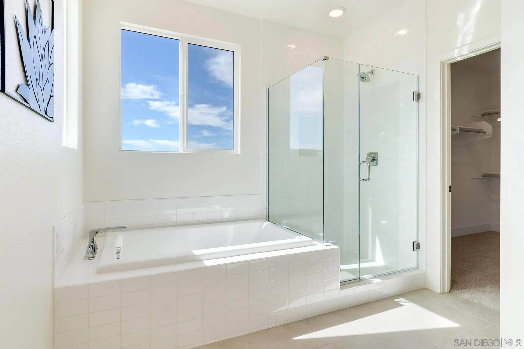 https://cdn.realtyfeed.com/cdn/127/260004718/506b3ba1bd2b68aa11ba3511c2063353.webp