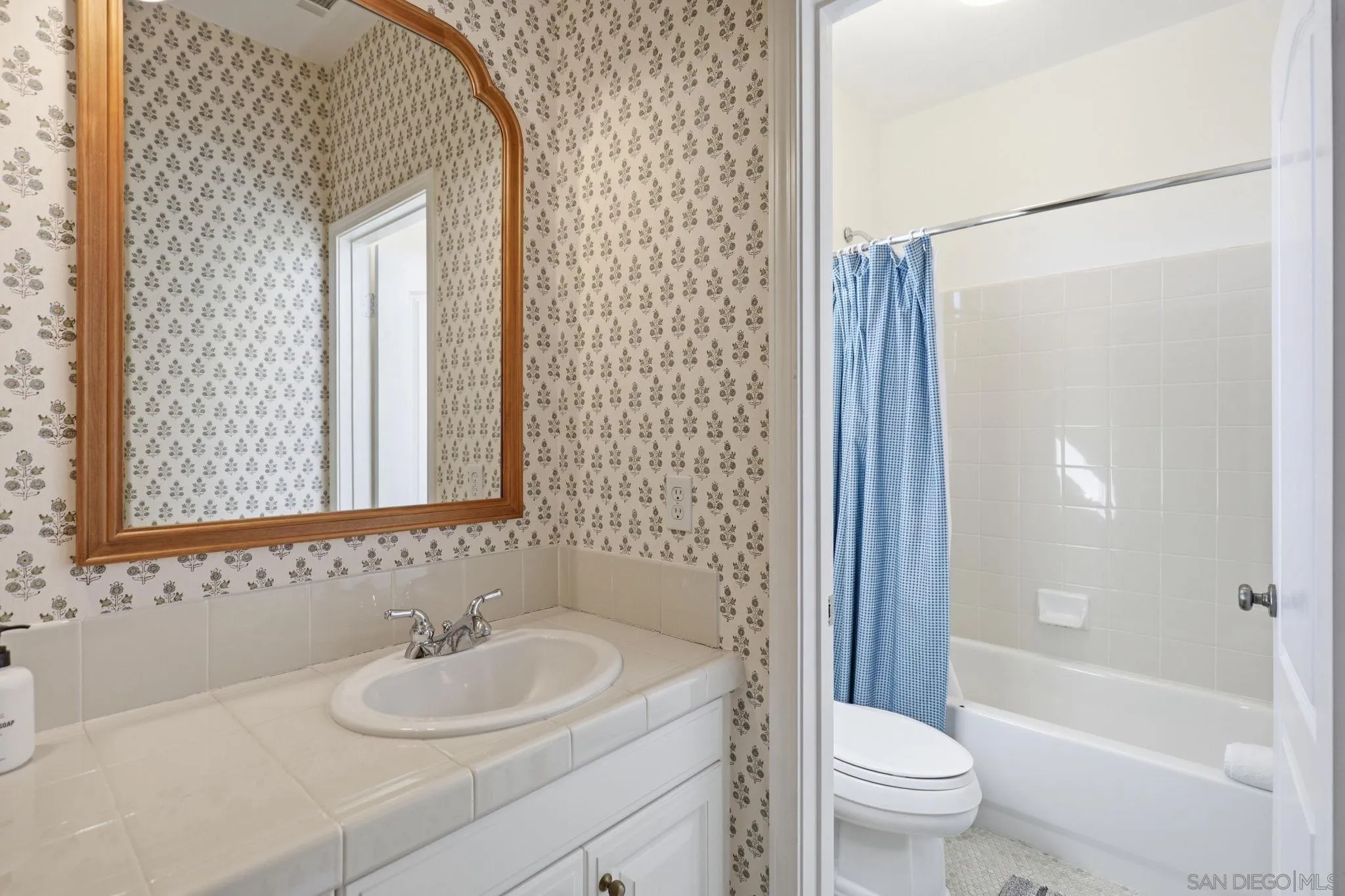 https://cdn.realtyfeed.com/cdn/127/260004724/3847b67ef3529fcbc7b10a0cf7d27b89.webp