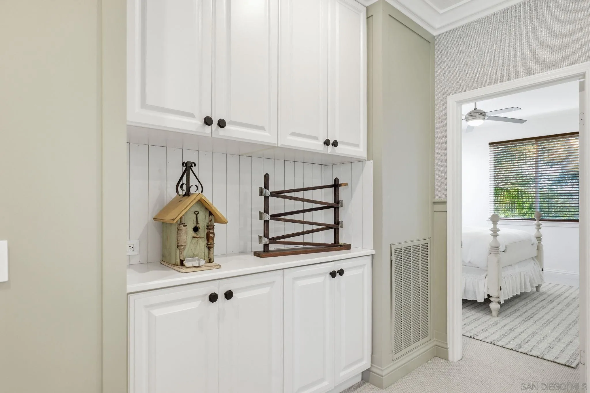 https://cdn.realtyfeed.com/cdn/127/260004724/55a007fe2ec3aa37d4469544e48f6bc3.webp