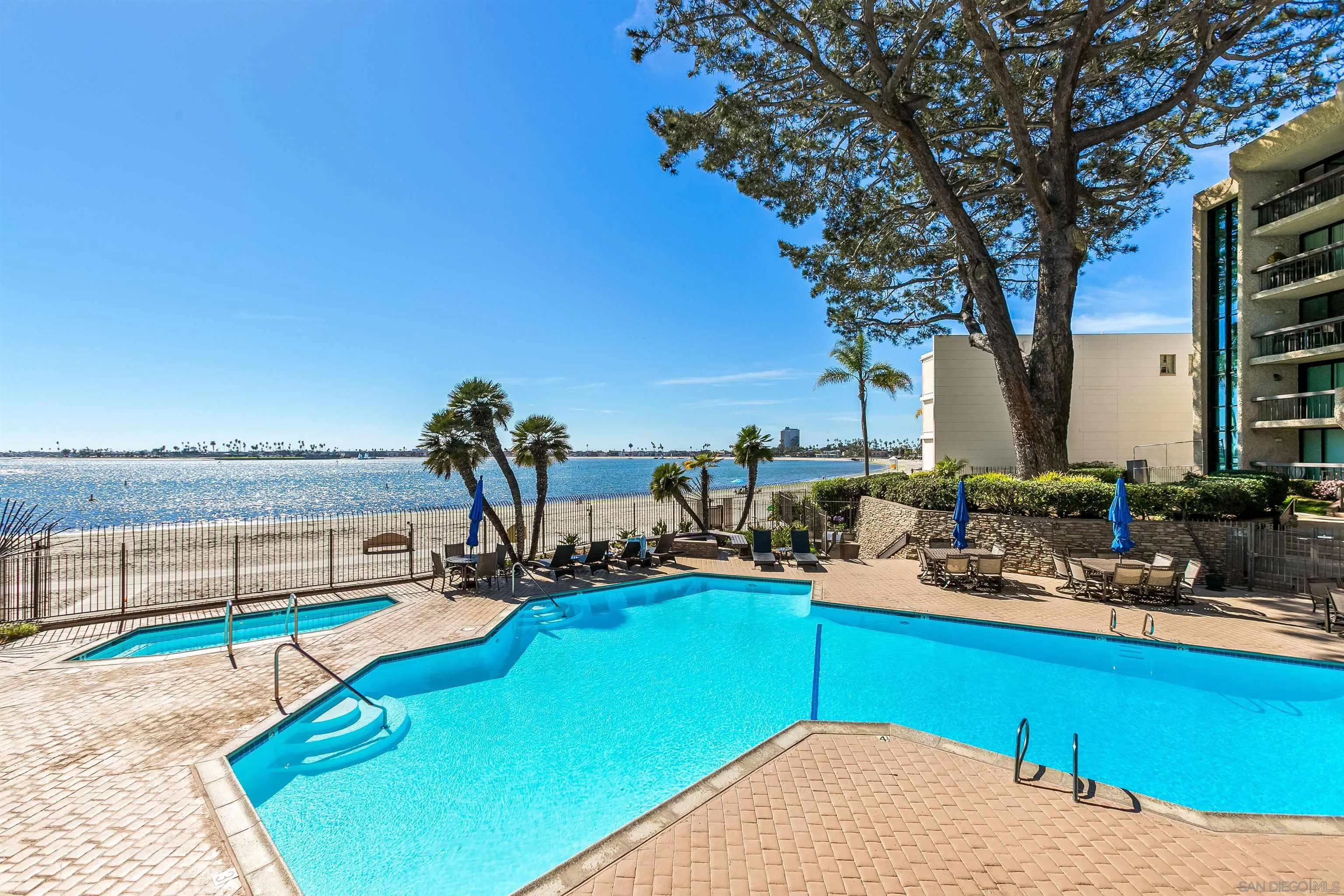 Photo #2: 260004729 Listing: Photo #2