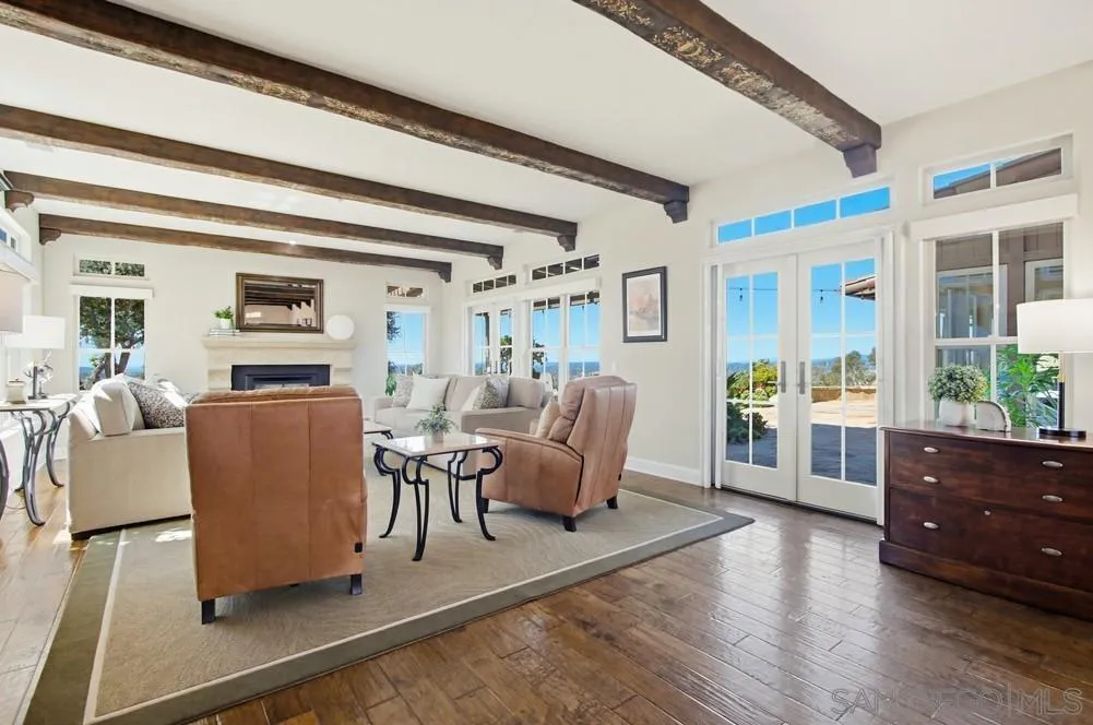 https://cdn.realtyfeed.com/cdn/127/260004731/1d116c1040477f98b27076a379164082.webp