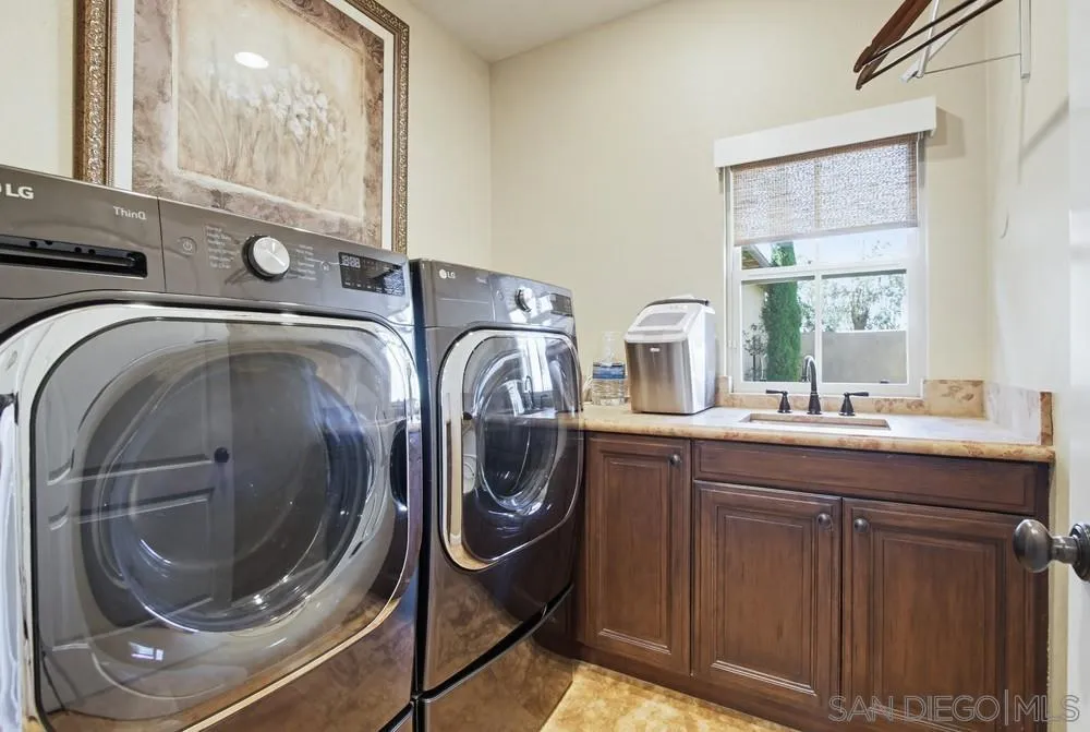 https://cdn.realtyfeed.com/cdn/127/260004731/c0dd24823717de967964ab3344155c04.webp