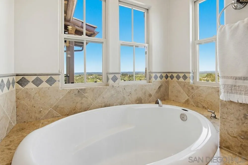 https://cdn.realtyfeed.com/cdn/127/260004731/e5b0c87117ef3af21c37b51b49be5a90.webp