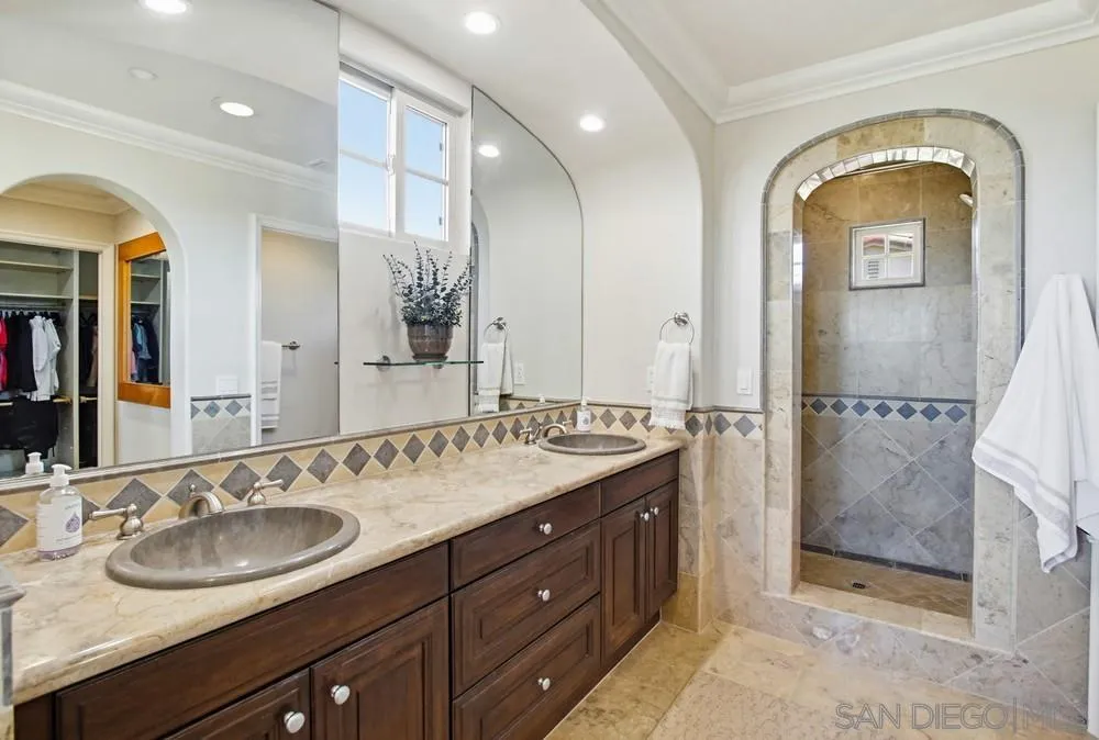https://cdn.realtyfeed.com/cdn/127/260004731/f72a891d1c8bcbea8c25e08582a18c65.webp