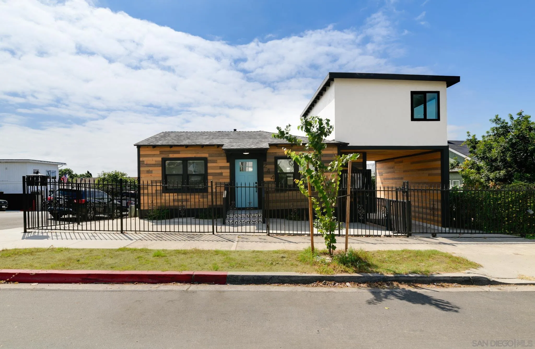 https://cdn.realtyfeed.com/cdn/127/260004737/296307a726ec223bdf48b242207f75d1.webp
