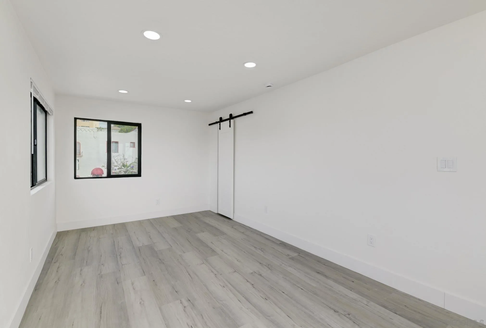 https://cdn.realtyfeed.com/cdn/127/260004737/b9852ef034791d5666d3e9eca11b9bd4.webp