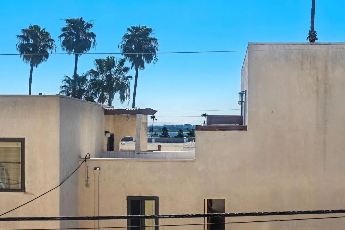 https://cdn.realtyfeed.com/cdn/127/260004741/26c2c3bfdf8cf56dd5c5d9715b911a90.webp