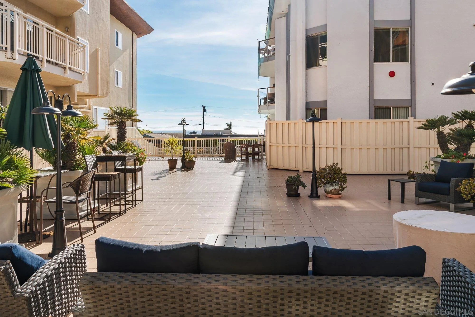 https://cdn.realtyfeed.com/cdn/127/260004746/03e67574dcd4d388fa8f072b000b3186.webp