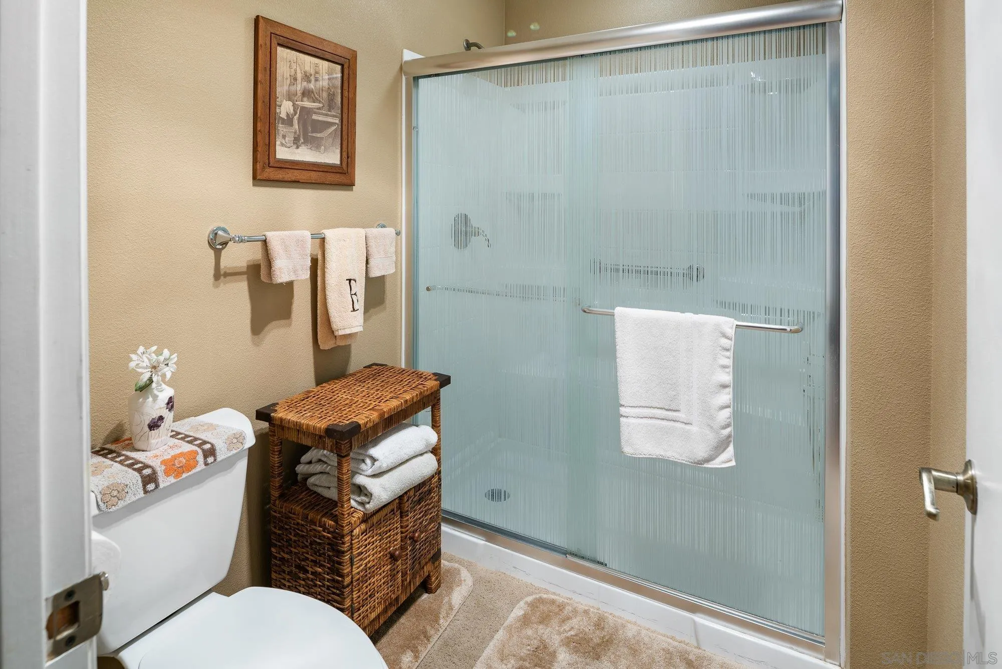 https://cdn.realtyfeed.com/cdn/127/260004746/257f510b80ec3b8d81e2b611a8c7db26.webp