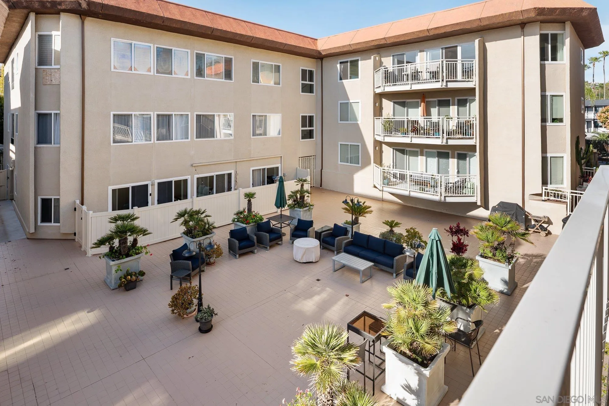 https://cdn.realtyfeed.com/cdn/127/260004746/41efca3977fb58de573468d81f232809.webp