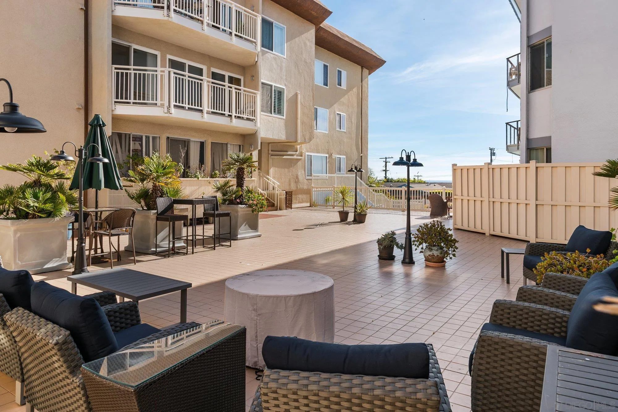 https://cdn.realtyfeed.com/cdn/127/260004746/713dd5c36f35ed5027fc5f0443104dcf.webp