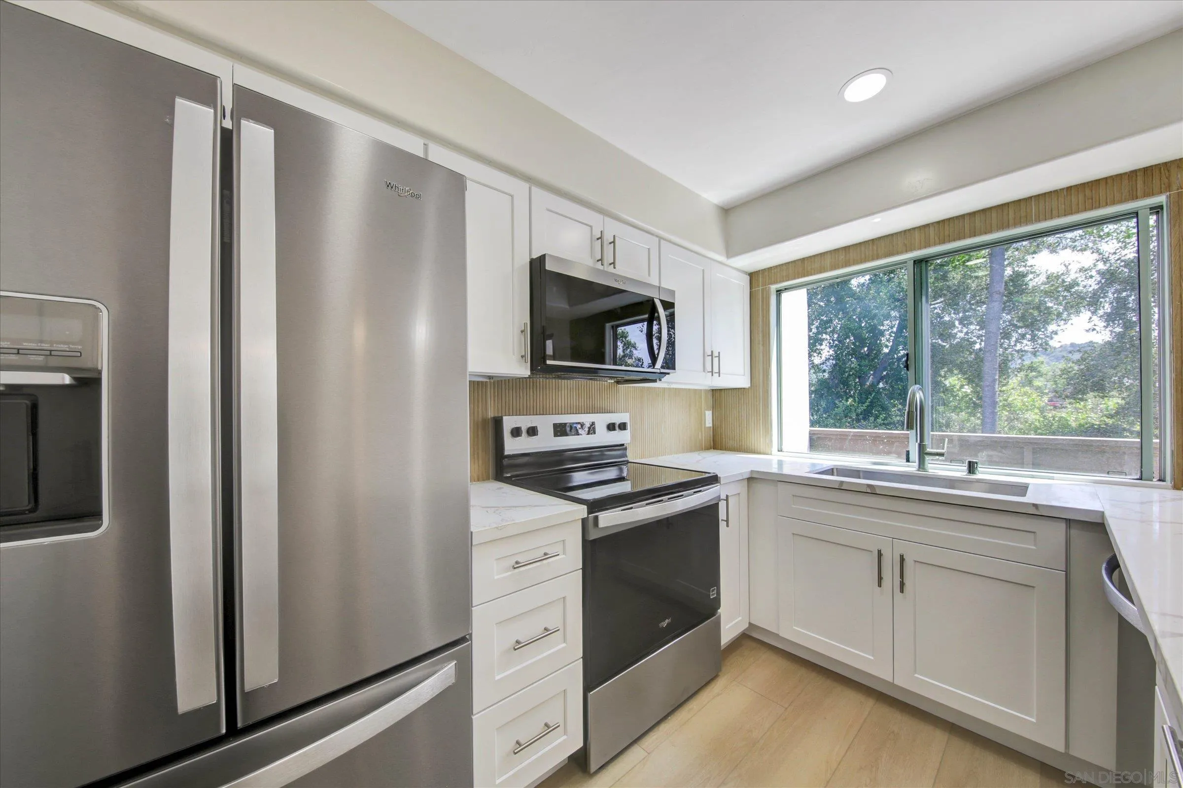 https://cdn.realtyfeed.com/cdn/127/260004752/a303637c7fd770bf9a3054d0dde917d3.webp