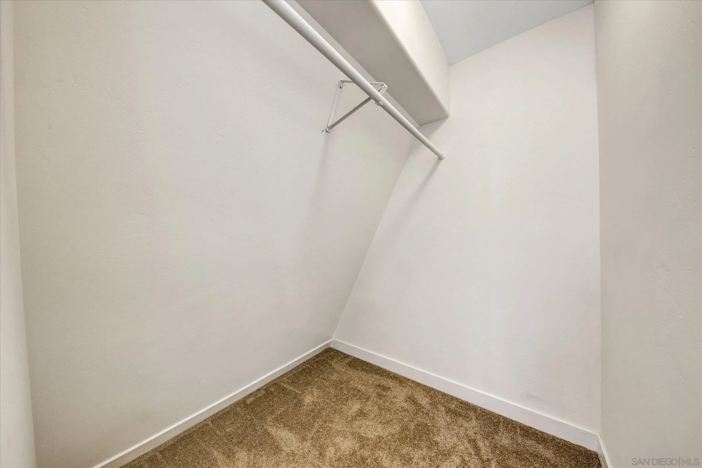 Photo #19: 260004752 Listing: Photo #19