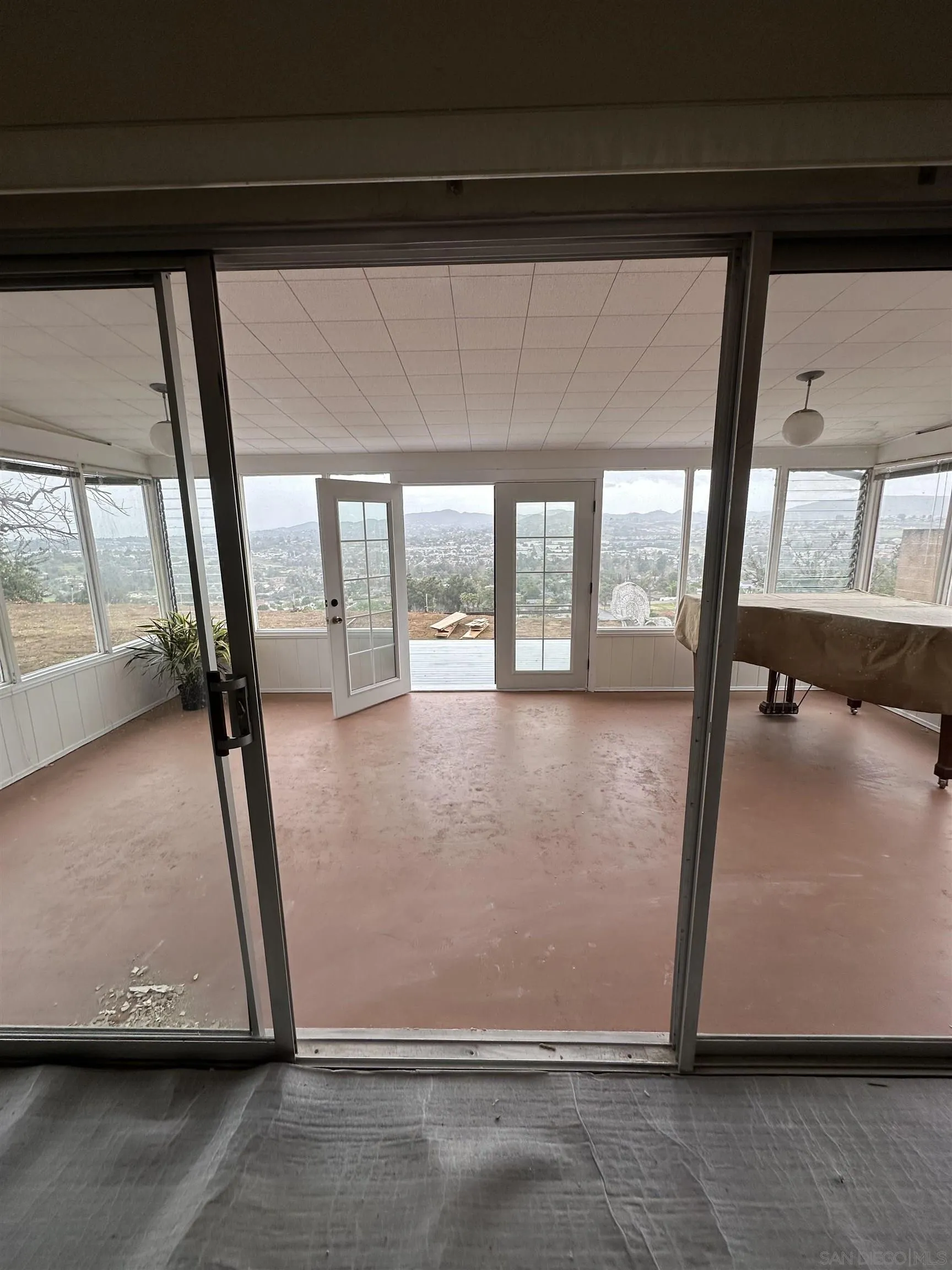 https://cdn.realtyfeed.com/cdn/127/260004754/d076c489633aab5b7bb7493d9f9197ad.webp
