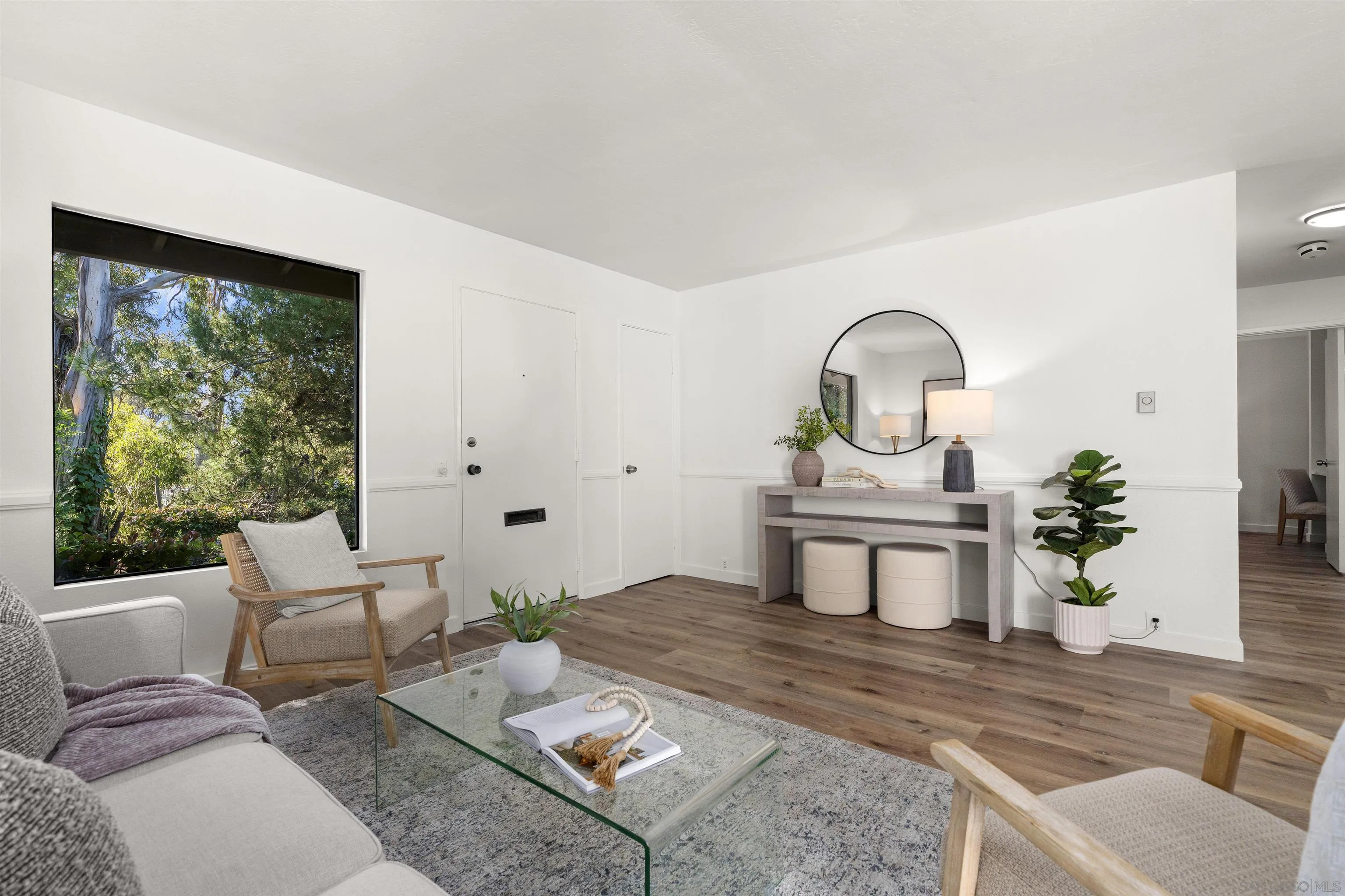 Photo #2: 260004755 Listing: Photo #2