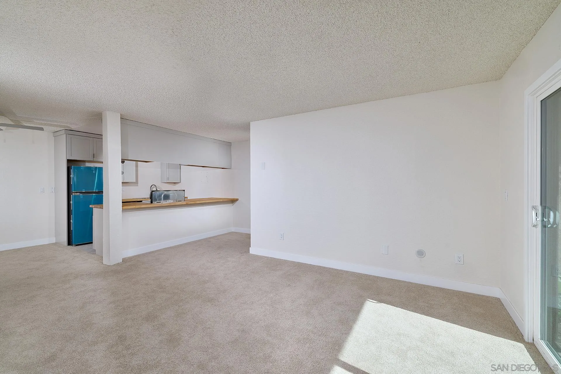 Photo #3: 260004757 Listing: Photo #3
