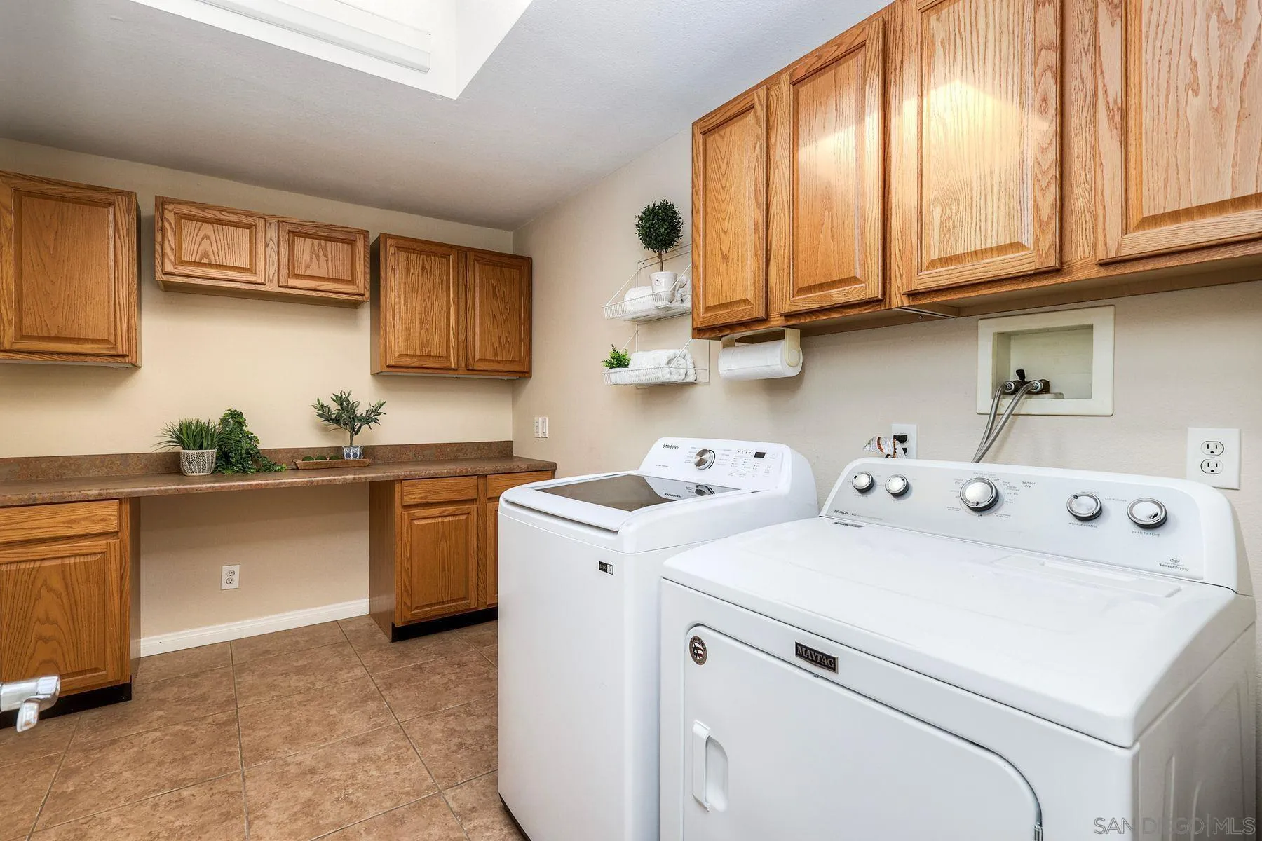 https://cdn.realtyfeed.com/cdn/127/260004759/9958d8a35163c3b371a7b9b8592e027a.webp