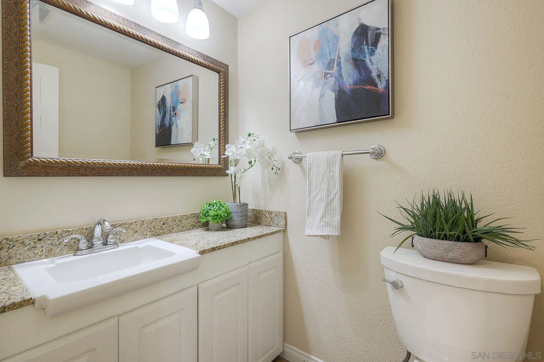 https://cdn.realtyfeed.com/cdn/127/260004759/e93a6c517ba2d6f45b299820f4a9e3f9.webp