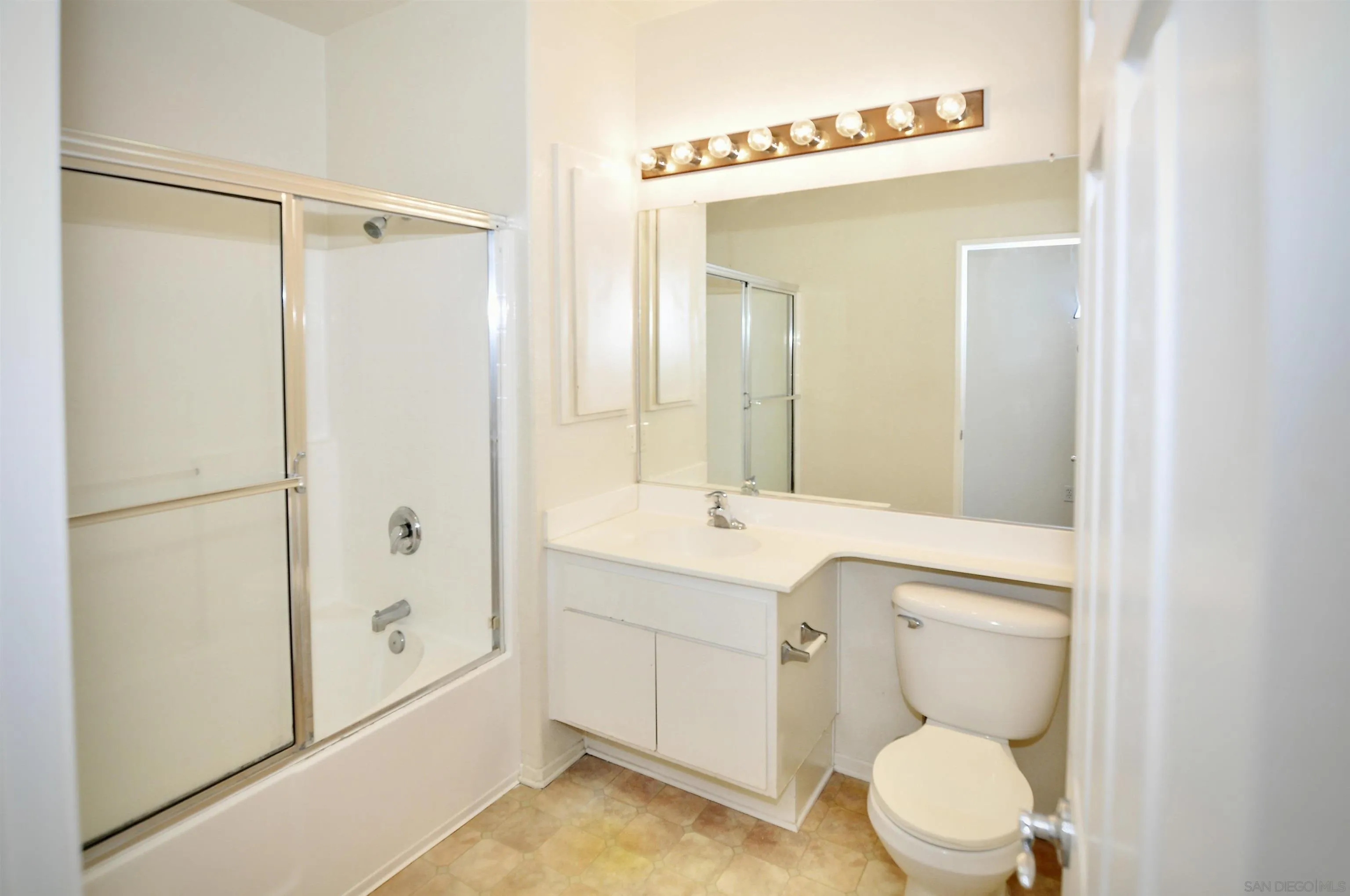 Photo #20: 260004760 Listing: Photo #20