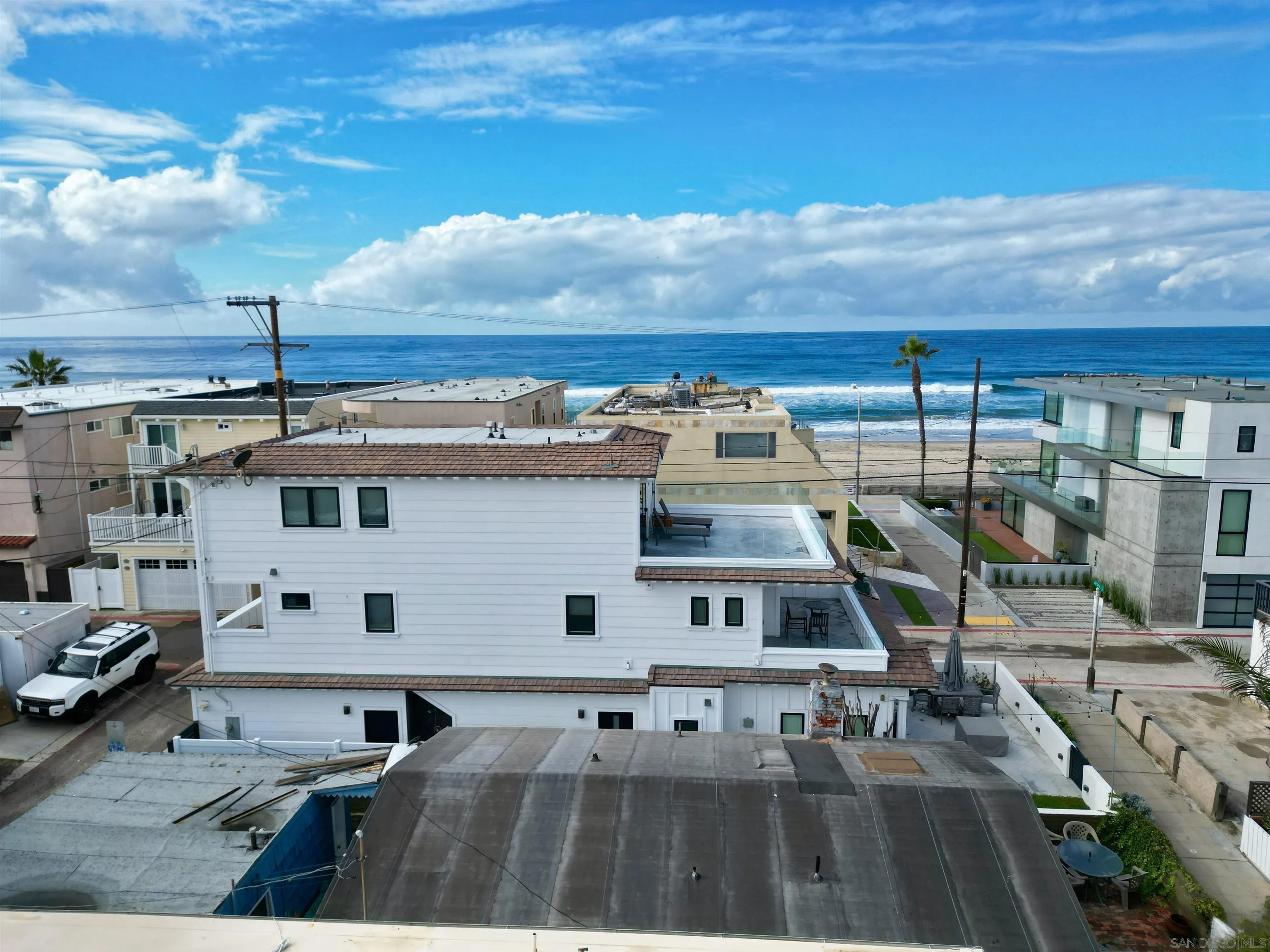 https://cdn.realtyfeed.com/cdn/127/260004761/6cab16e1b38da88cf41df184aac230db.webp