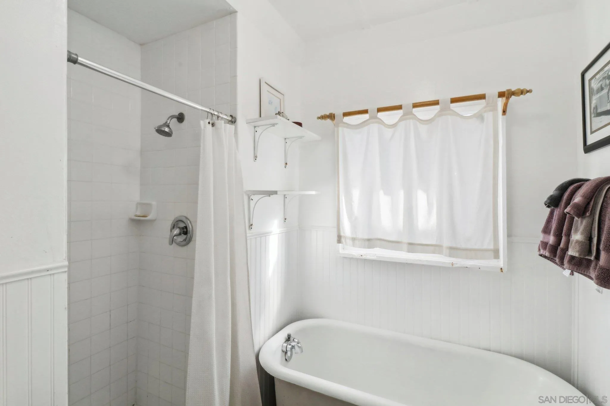 https://cdn.realtyfeed.com/cdn/127/260004761/900861f050fa207f2cd9251a1c8ebc4f.webp