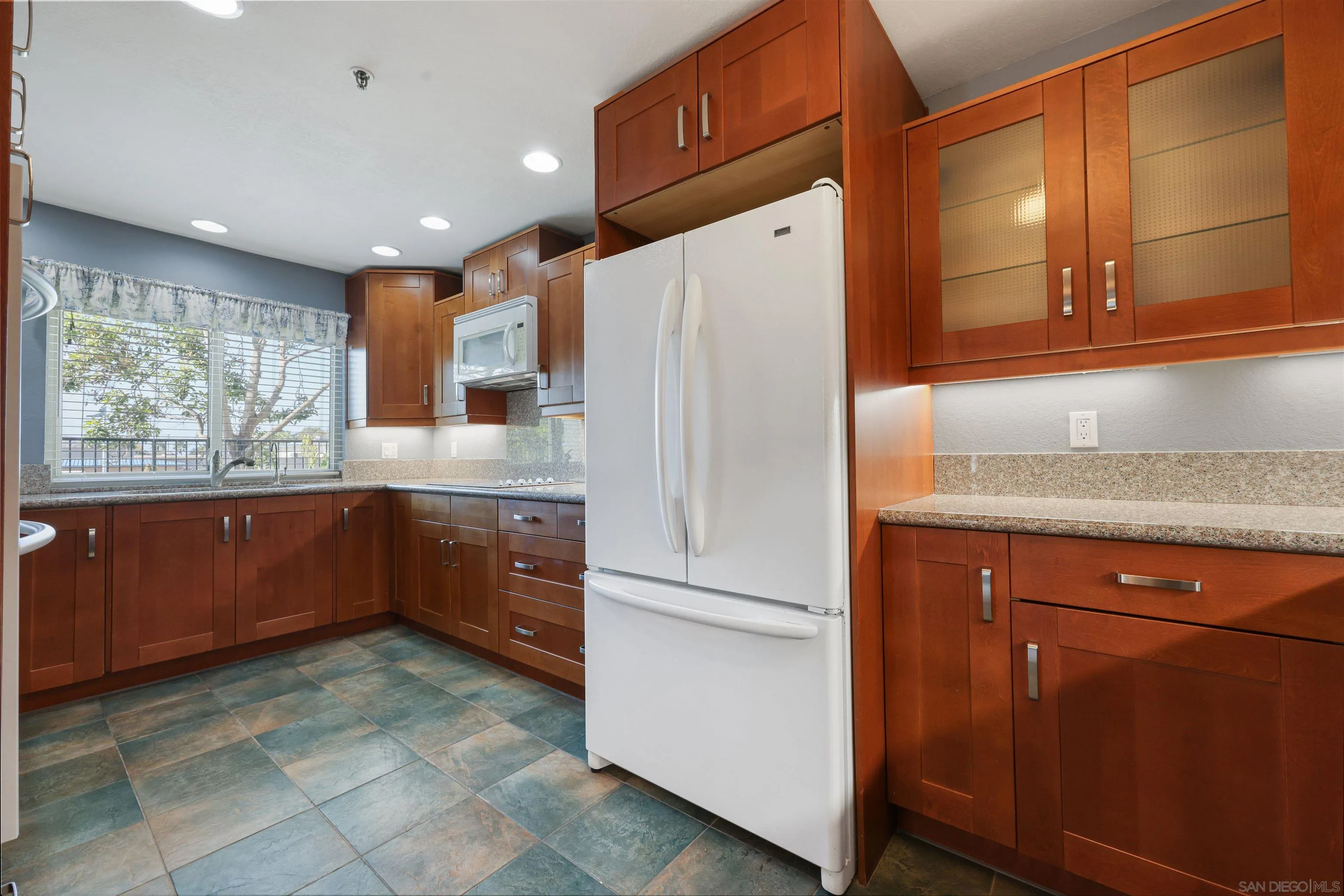 Photo #6: 260004764 Listing: Photo #6