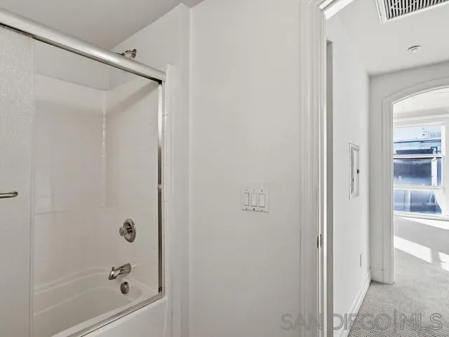 Photo #35: 260004765 Listing: Photo #35