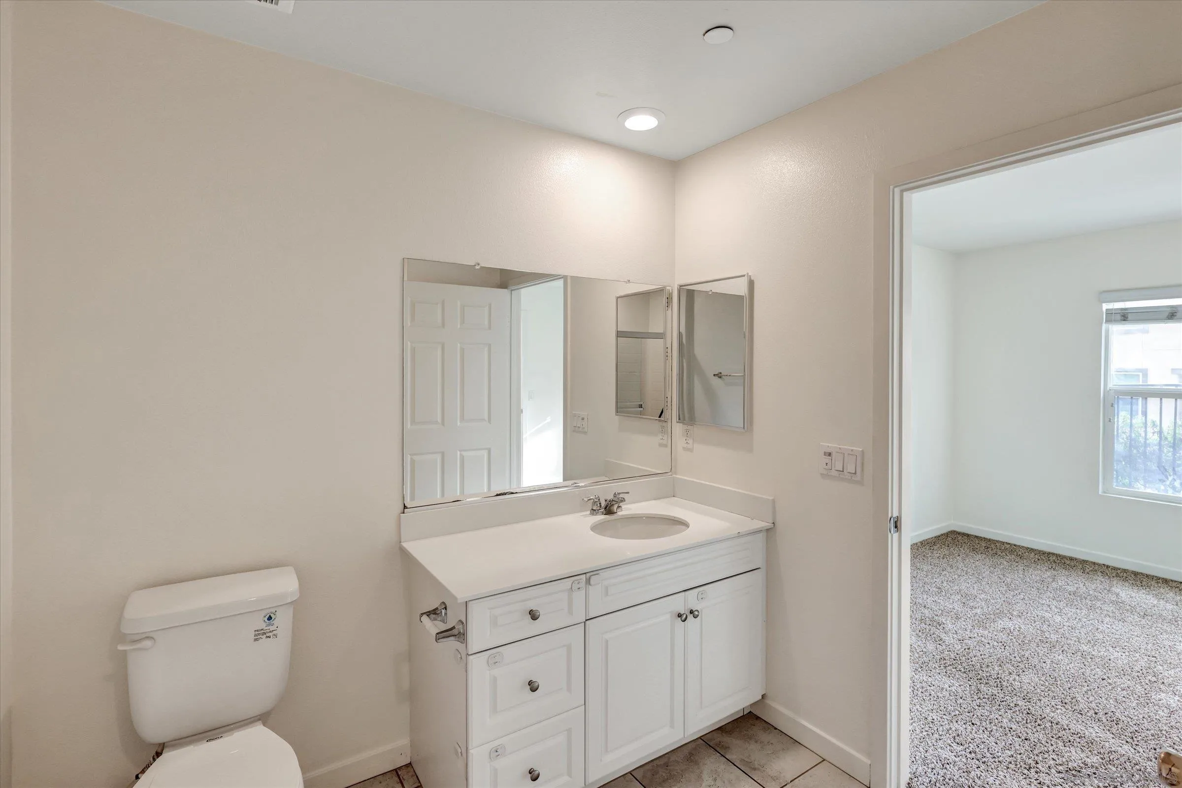 https://cdn.realtyfeed.com/cdn/127/260004777/99f450ad24b9d6594fdef21a624e9f4c.webp