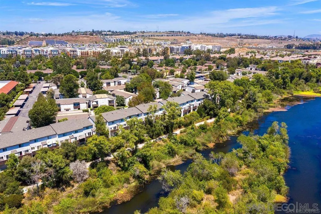 https://cdn.realtyfeed.com/cdn/127/260004779/58ad0c04cba3231a227921d9334ae0ad.webp