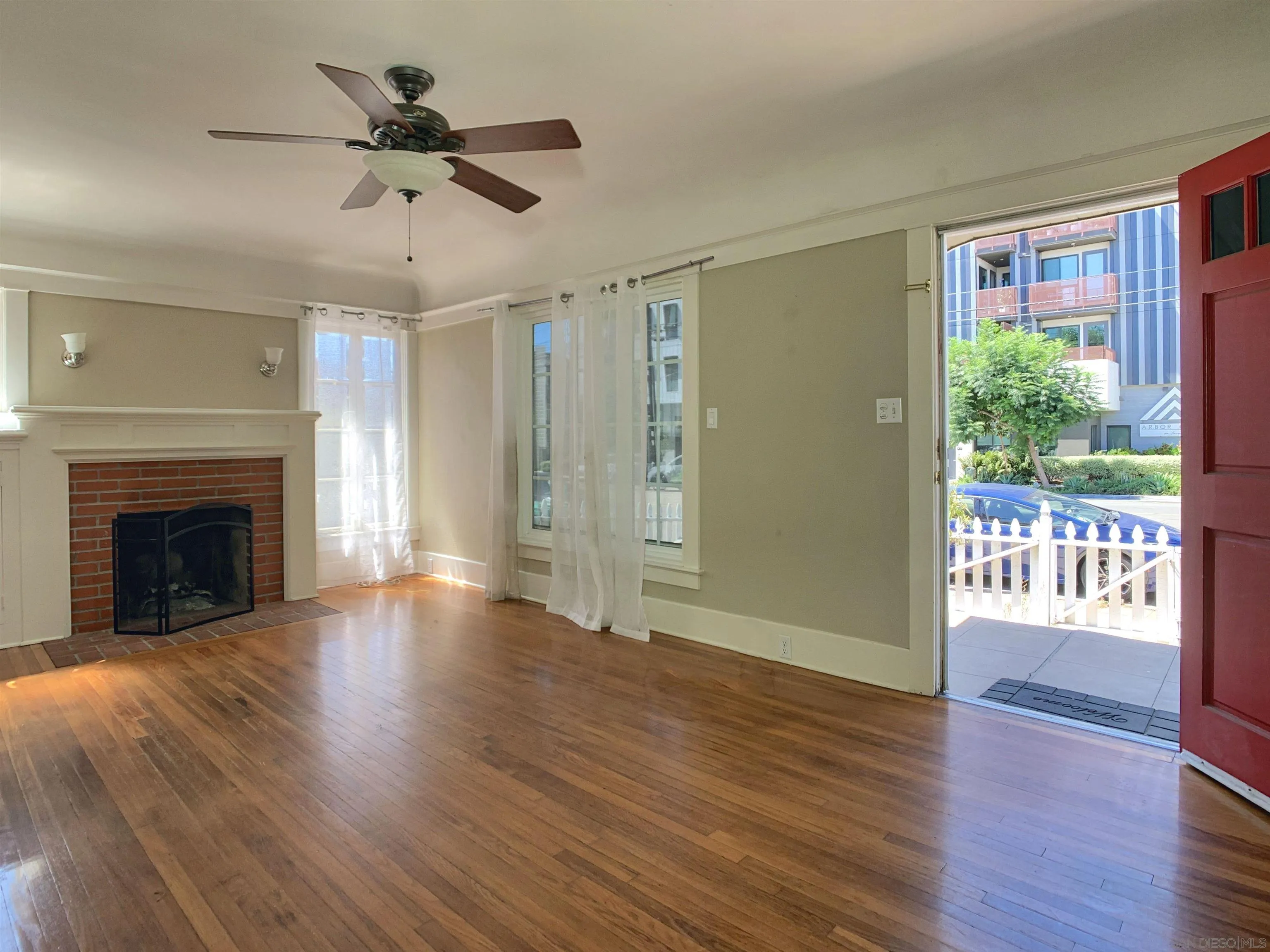 https://cdn.realtyfeed.com/cdn/127/260004782/26c58ecfac6a0e6233a4a79171308407.webp