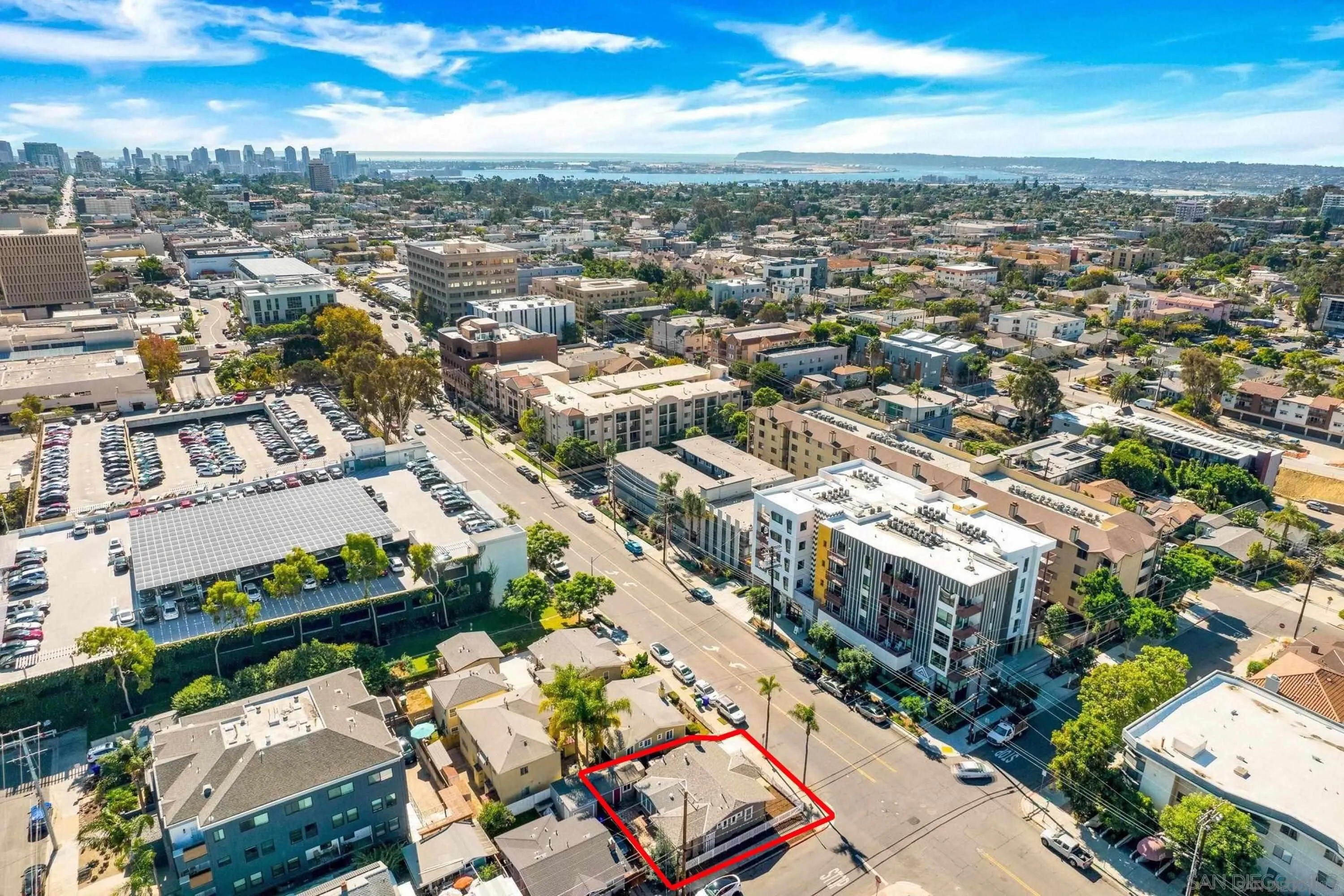 https://cdn.realtyfeed.com/cdn/127/260004782/2bdeaea85c011d81f2f667810dac1987.webp