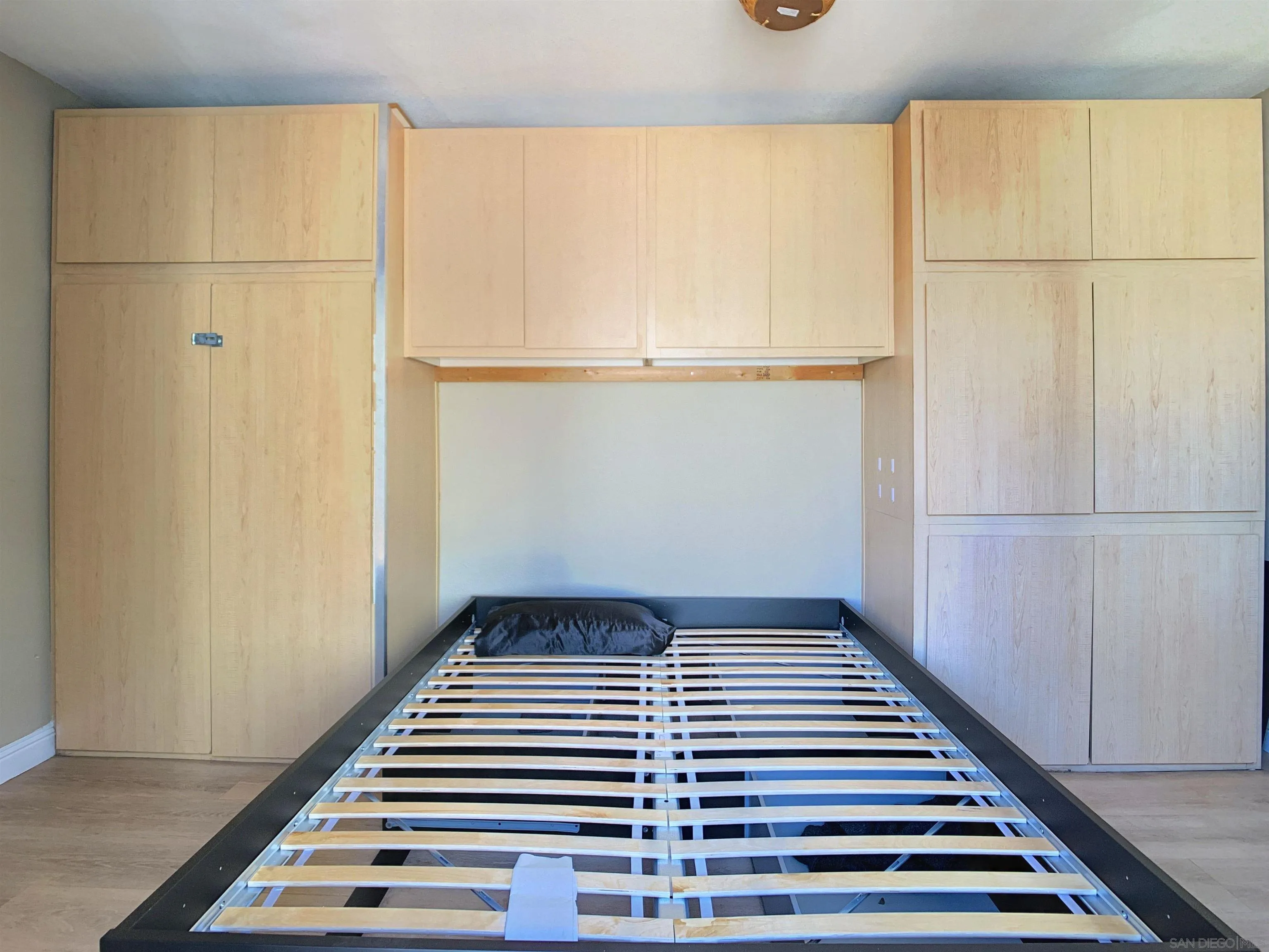 https://cdn.realtyfeed.com/cdn/127/260004782/61b15a36c2c8e1afc889fc2472327cb4.webp