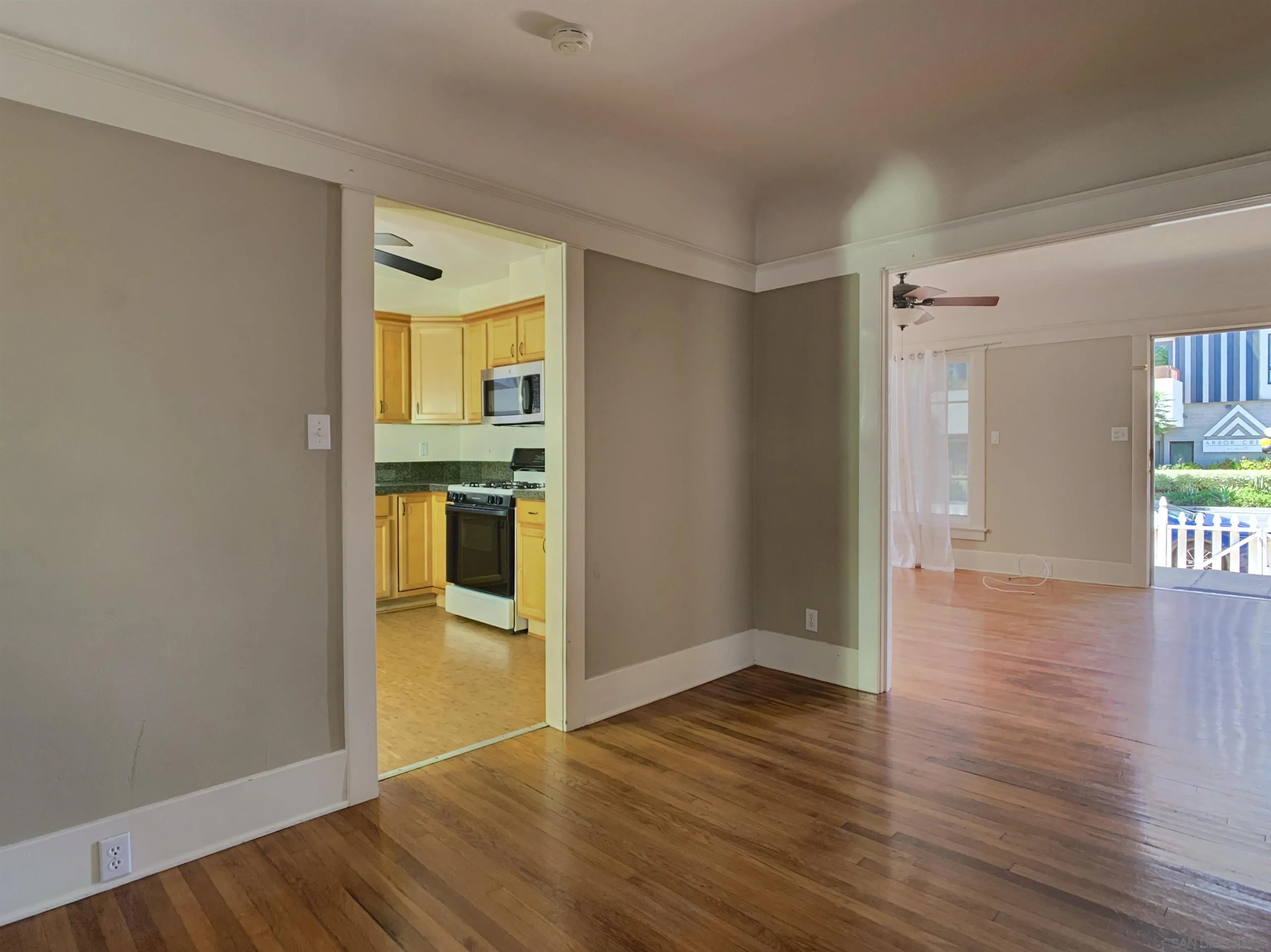 https://cdn.realtyfeed.com/cdn/127/260004782/8a31da7114f59b2b82370b0339585faa.webp