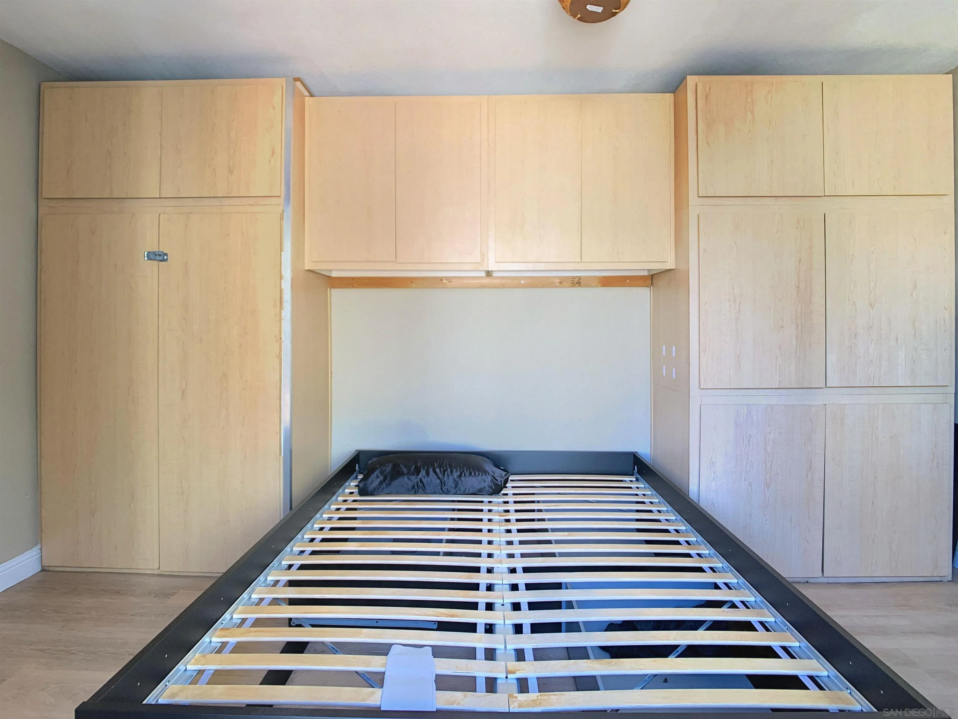 https://cdn.realtyfeed.com/cdn/127/260004782/8b7d673393f59b2437b14dc36d86eb49.webp