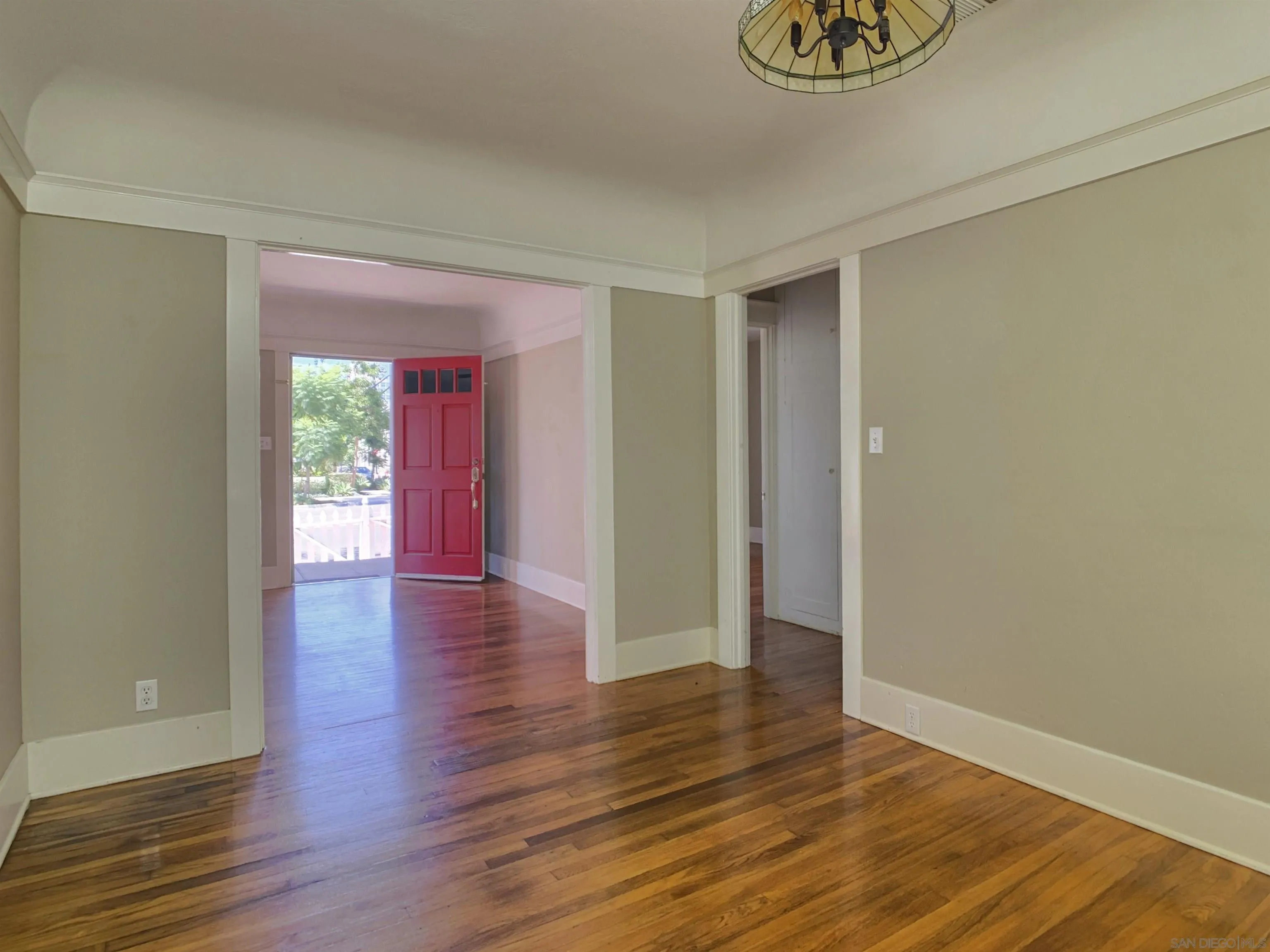 https://cdn.realtyfeed.com/cdn/127/260004782/b860ff10be95b840ba4481eaec12b8a9.webp
