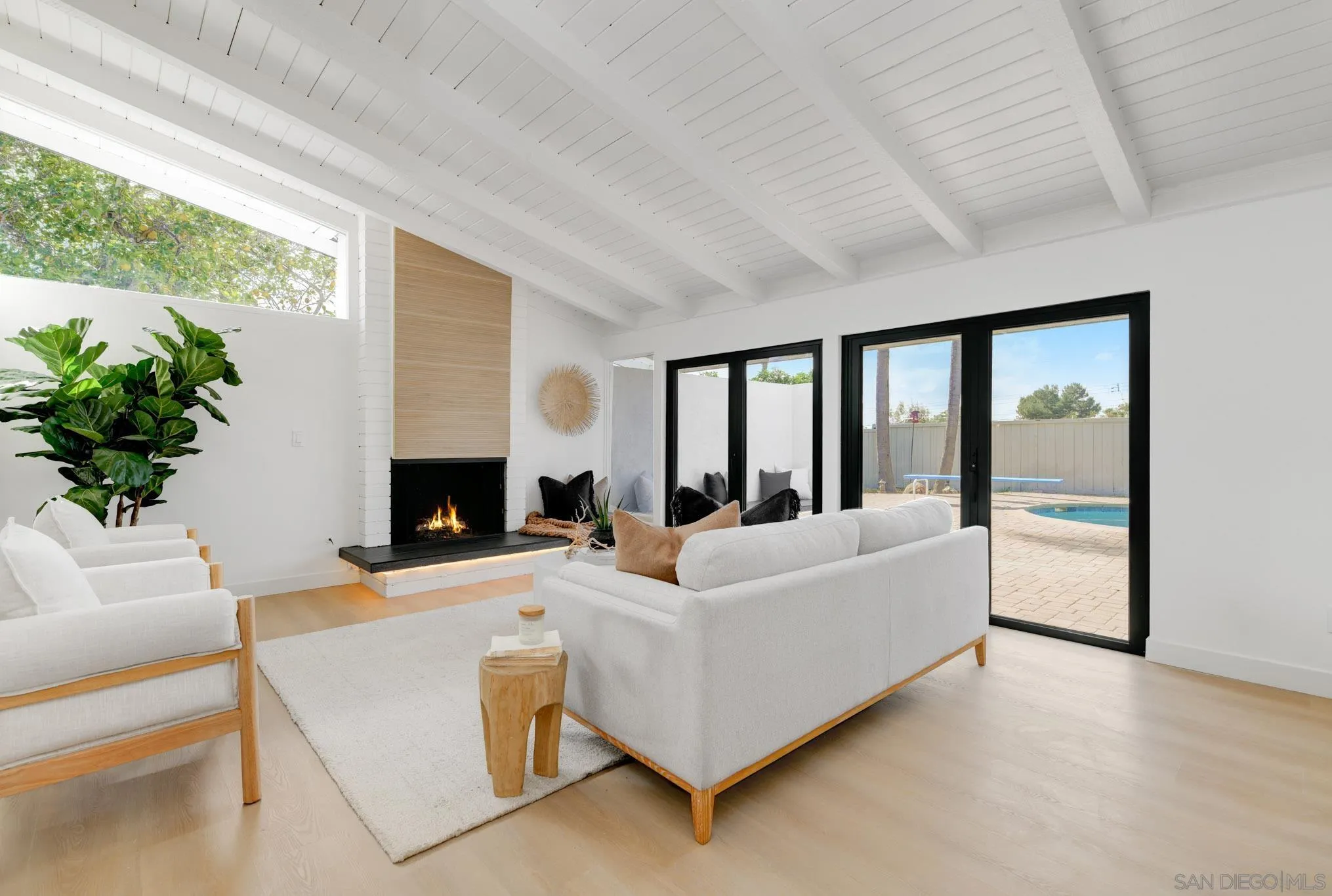 https://cdn.realtyfeed.com/cdn/127/260004788/31bba865a1647d967f2280bb340d7d05.webp