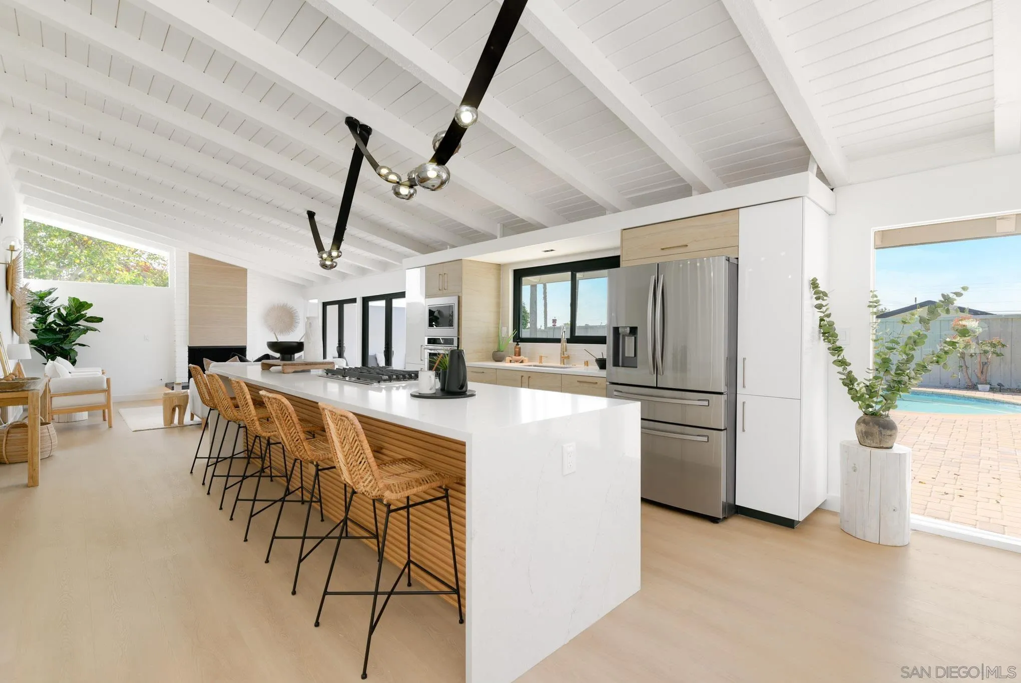 https://cdn.realtyfeed.com/cdn/127/260004788/7fccadbc0e1ee67fc7968bdb18875e42.webp